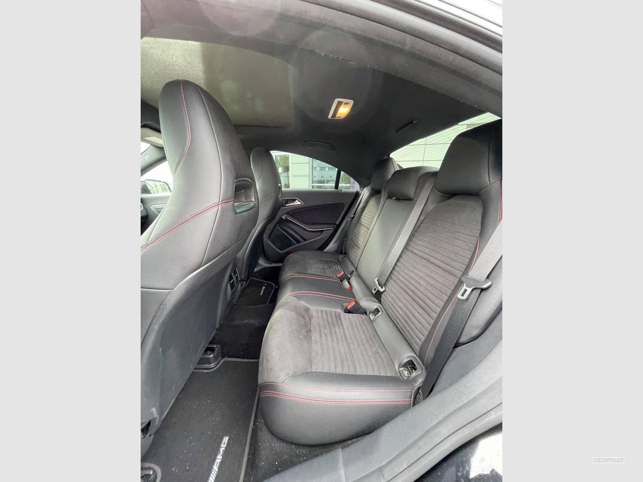 Mercedes CLA 220 AMG Line (2016) - Photo 9