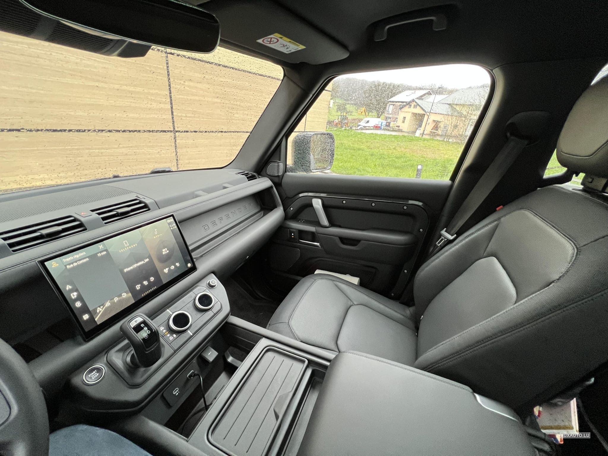 Land-Rover Defender Land Rover Defender X-Dynamic HSE (2023) - Photo 2