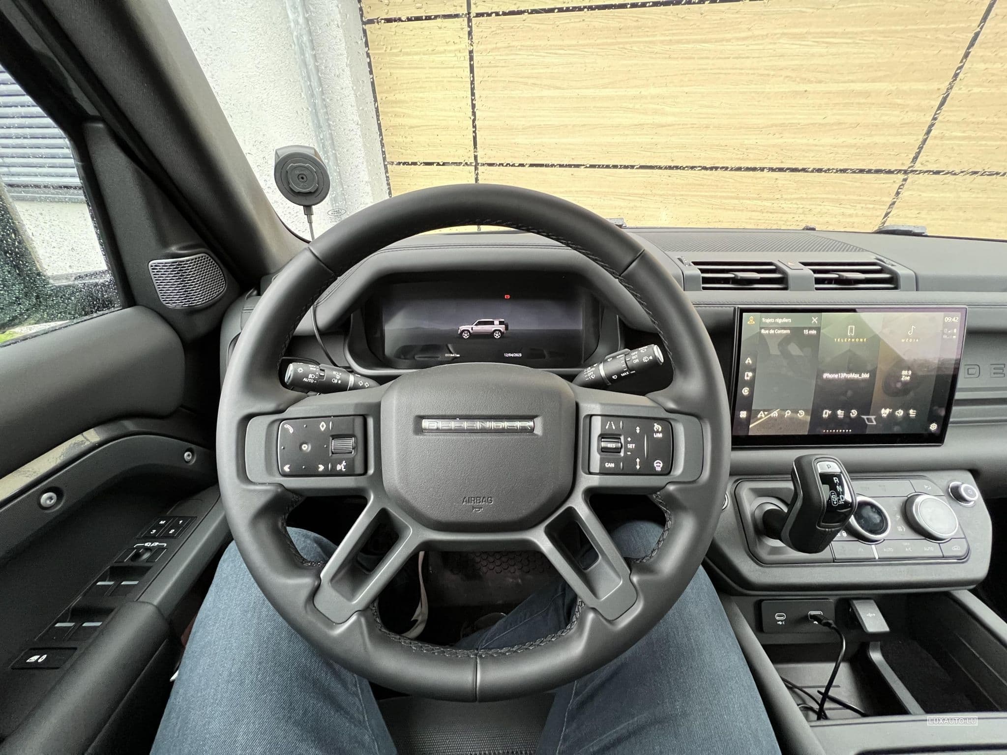 Land-Rover Defender Land Rover Defender X-Dynamic HSE (2023) - Photo 3