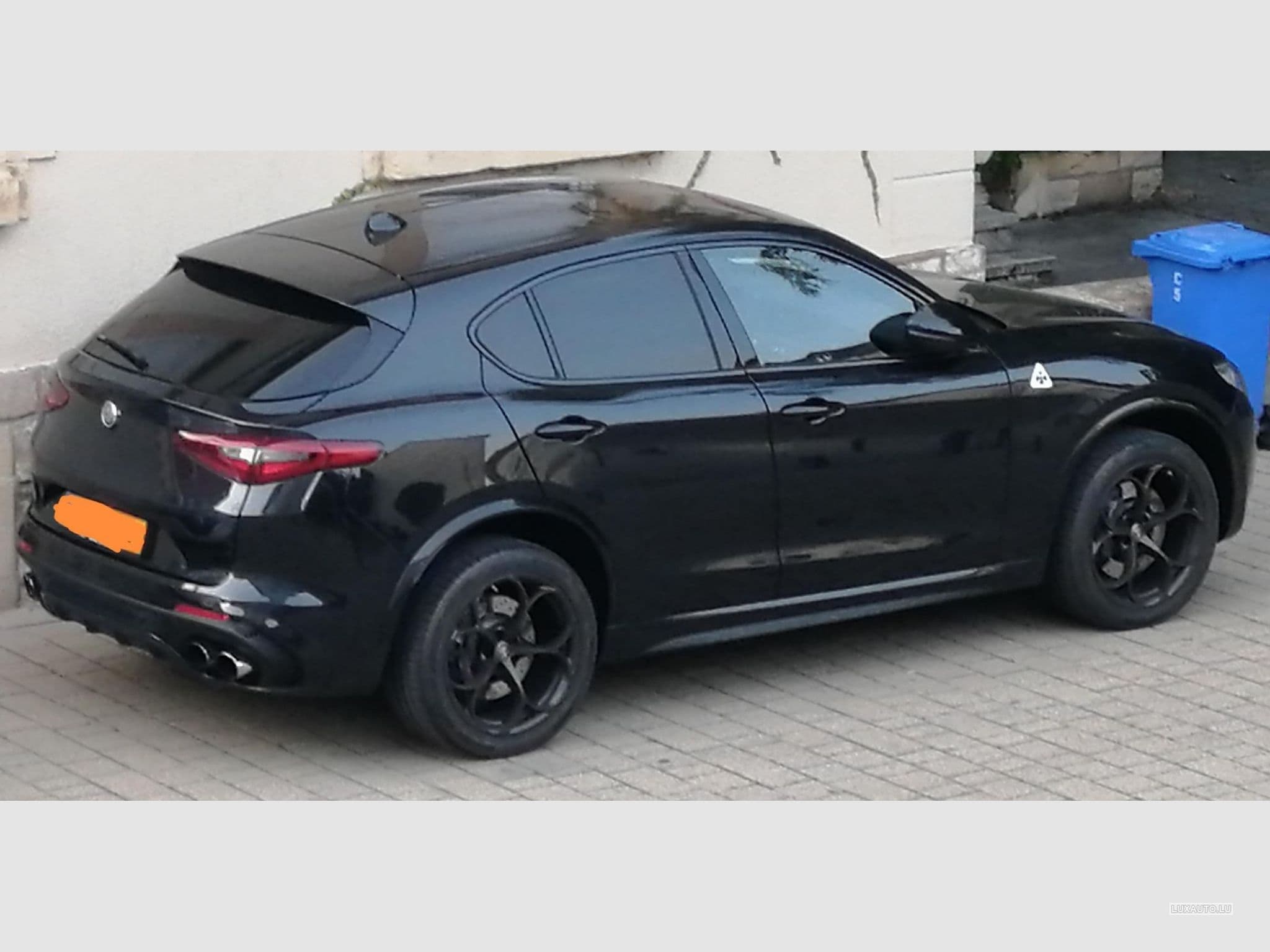 Alfa-Romeo Stelvio Quadrifoglio (2018) - Photo 3