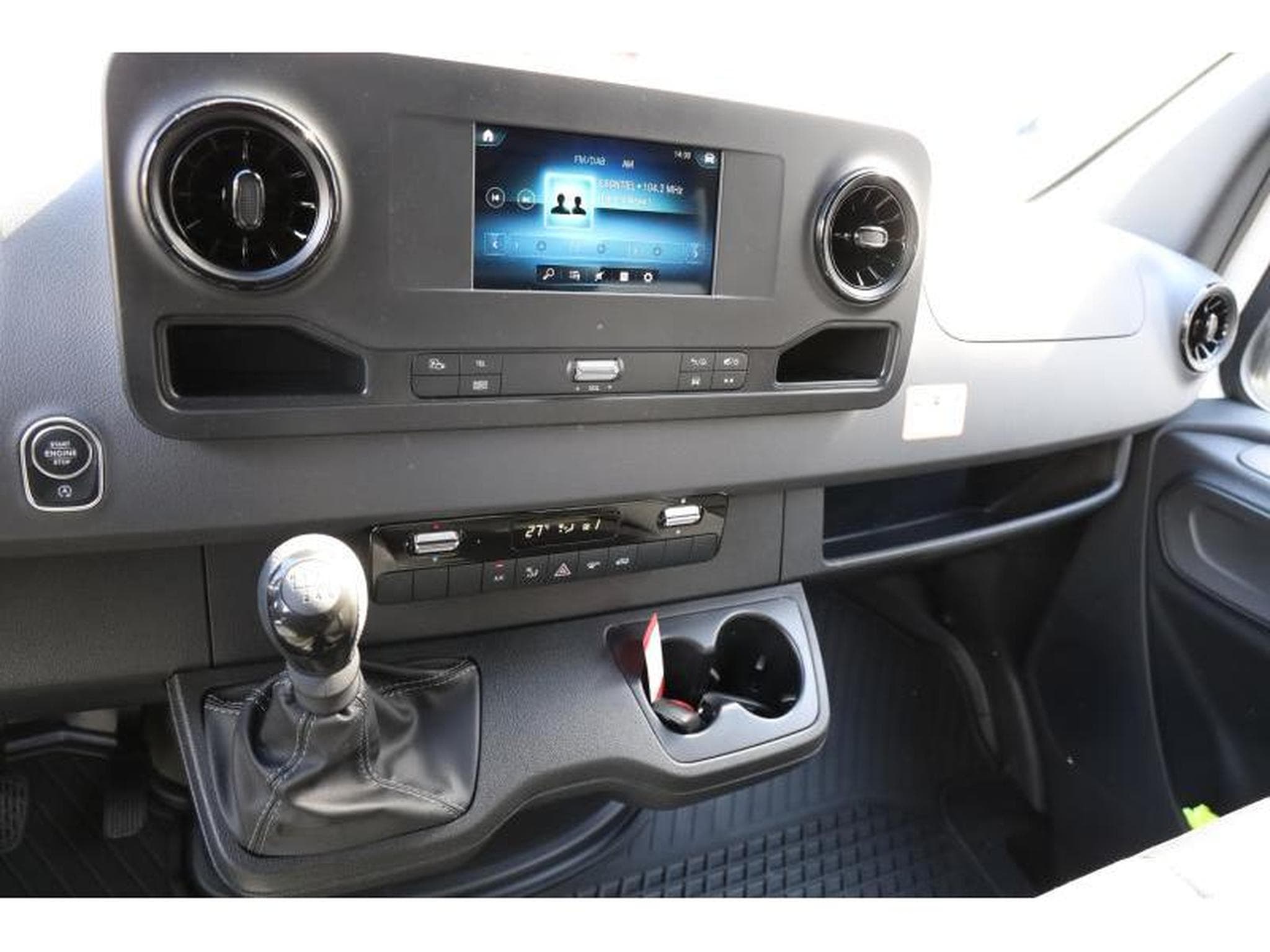 Mercedes Sprinter 315 Kasten L2 FWD (2023) - Photo 5