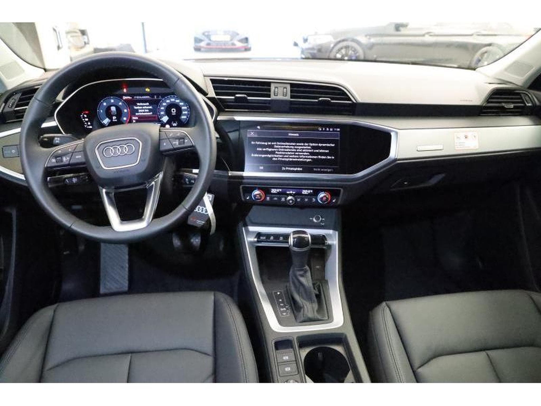 Audi Q3 Sportback S-Line (2023) - Photo 2