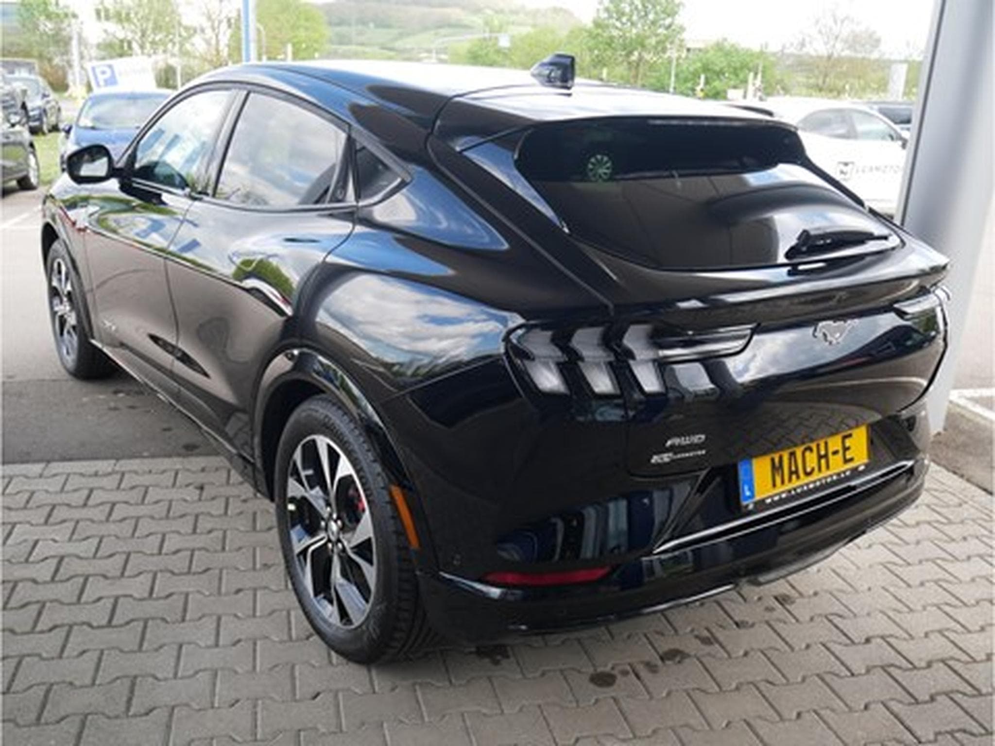 Ford Mustang Mach-E Premium AWD 76kWh Standard Range 269CV/198kW - A1 (2023) - Photo 5