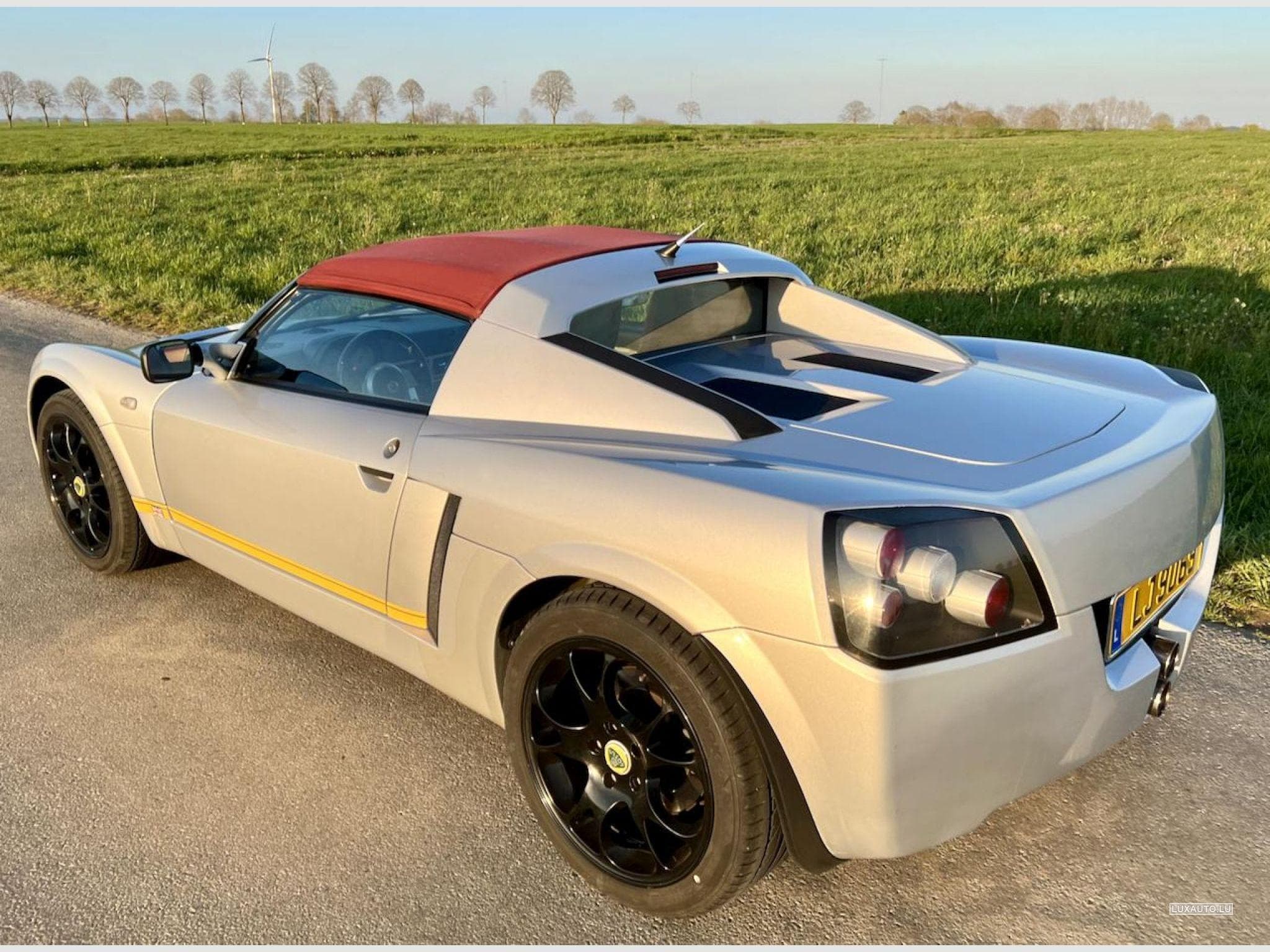 Opel Speedster 2.2. 16V (2001) - Photo 2