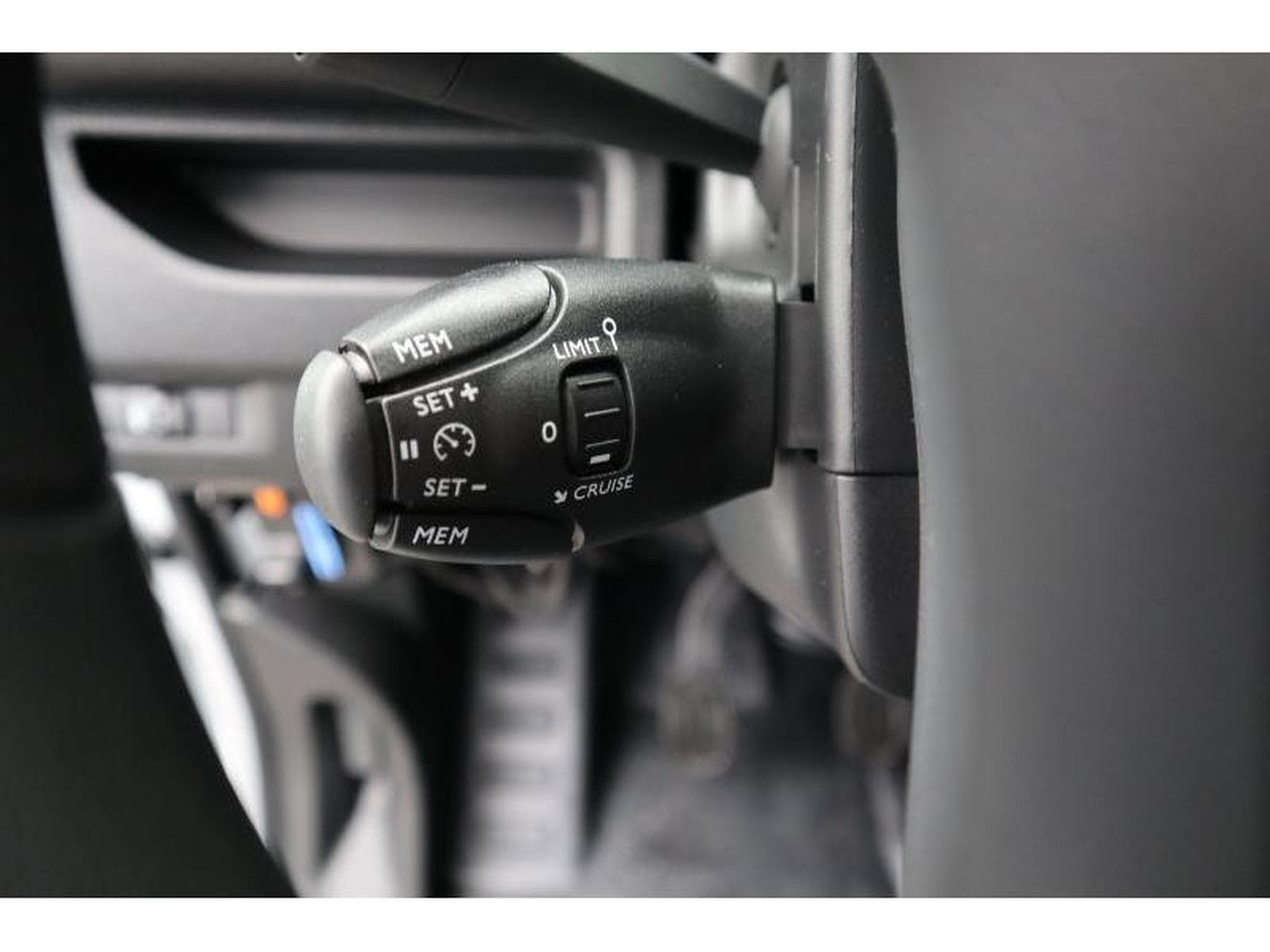 Opel Vivaro Van (2023) - Photo 20