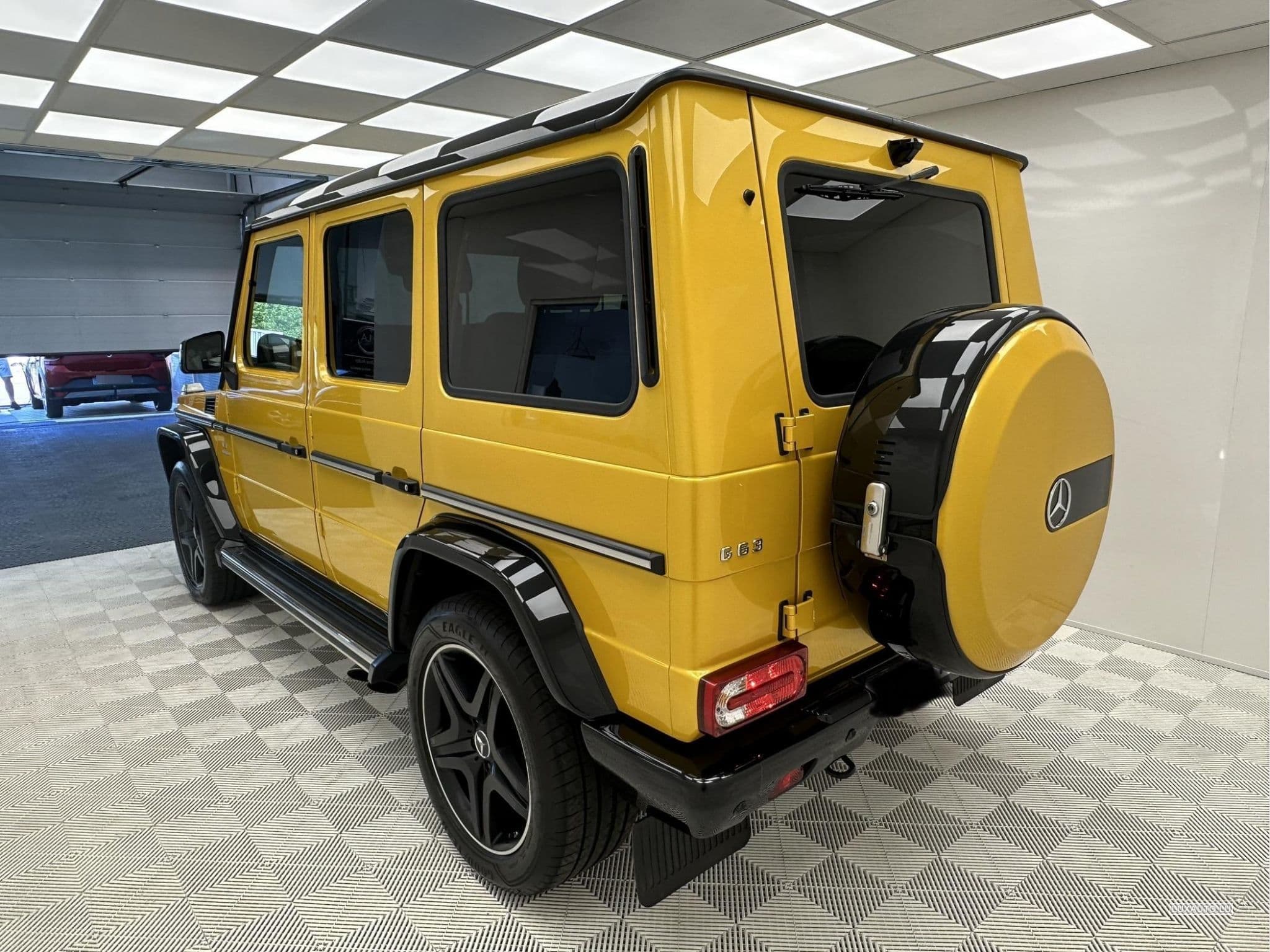 Mercedes G 63 AMG Color Block Solar Beam (2015) - Foto 4