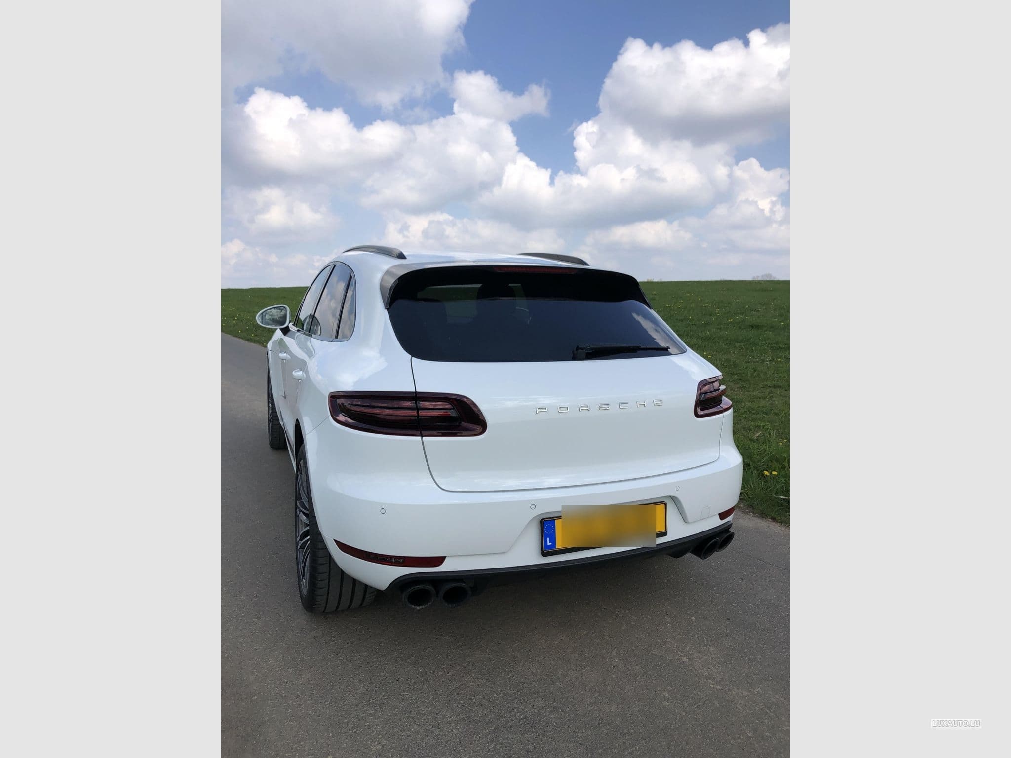 Porsche Macan Turbo (2015) - Photo 2