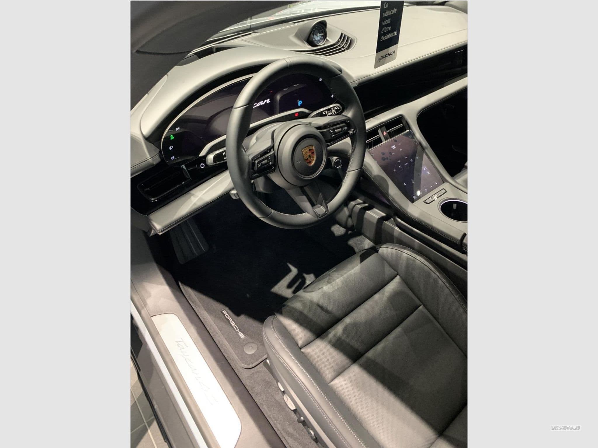 Porsche Taycan 4S Cross Turismo (2022) - Photo 4