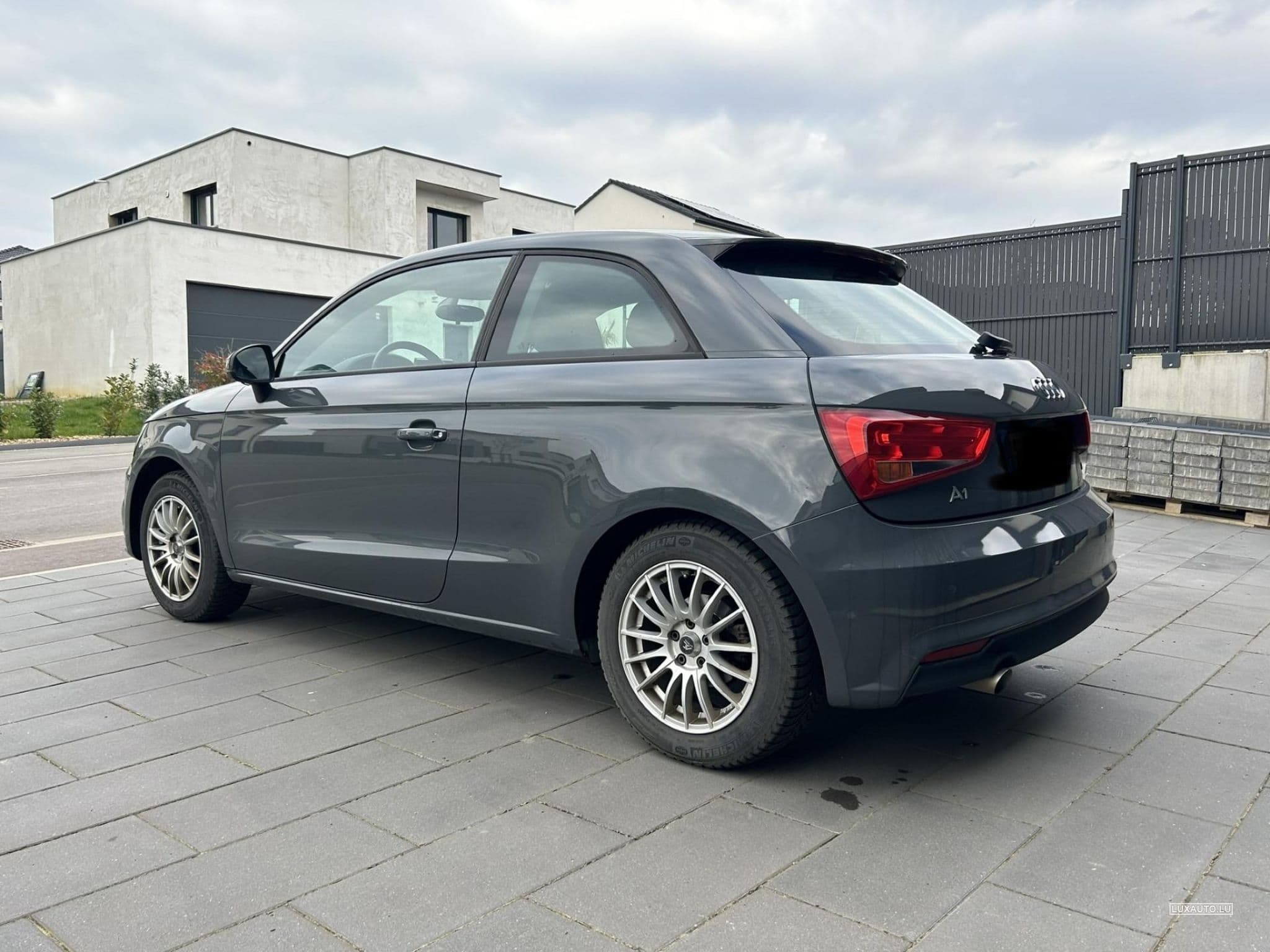 Audi A1 Ultra Ambiente (2016) - Photo 2