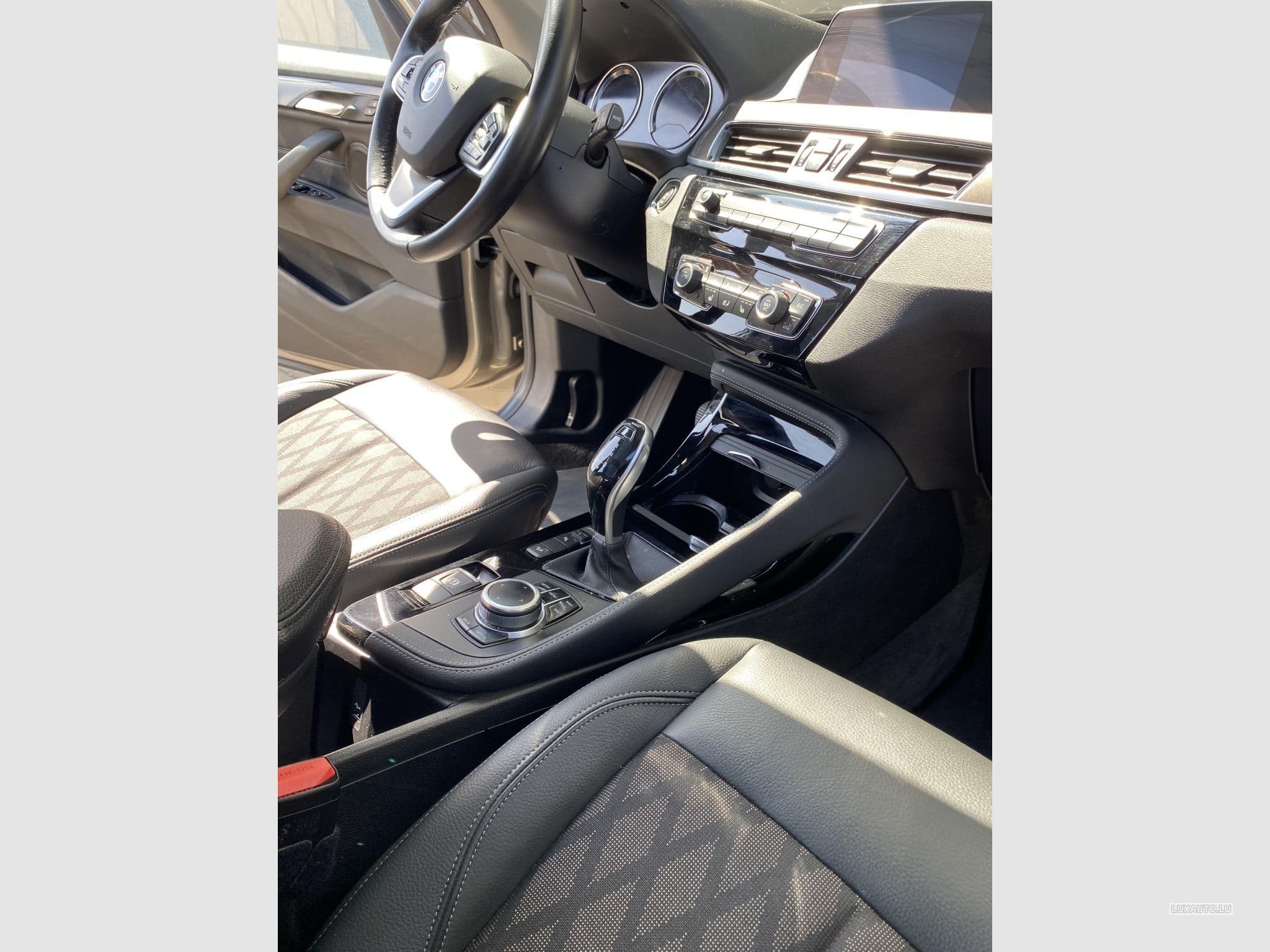 BMW X1 xDrive 18D (2018) - Foto 3