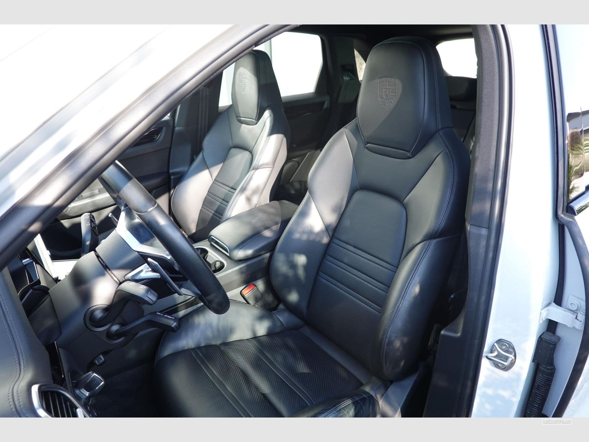 Porsche Cayenne e-Hybrid (2019) - Photo 5