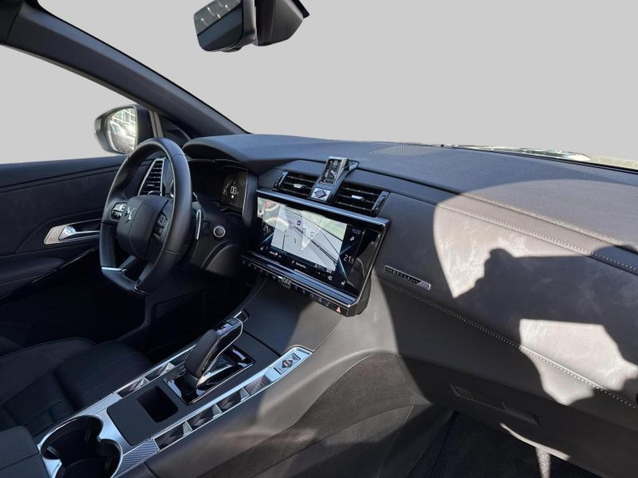 DS Automobiles DS7 E-Tense Rivoli 300 (2023) - Photo 9