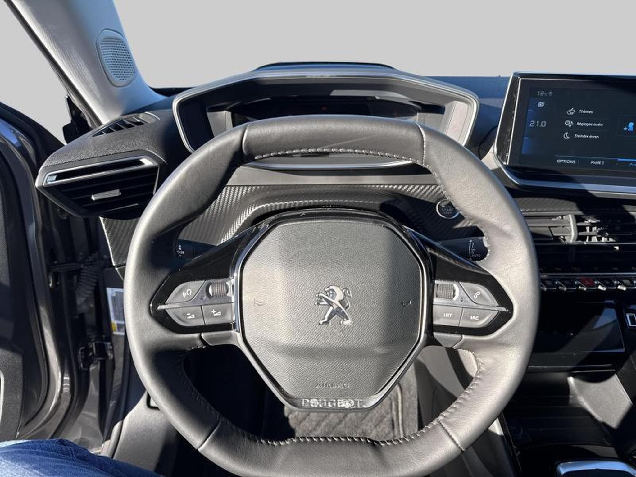 Peugeot 2008 II Allure Pack (2023) - Photo 14