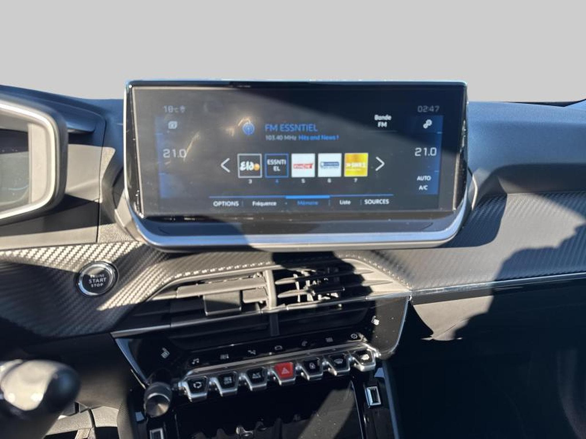 Peugeot 2008 II Allure Pack (2023) - Photo 16