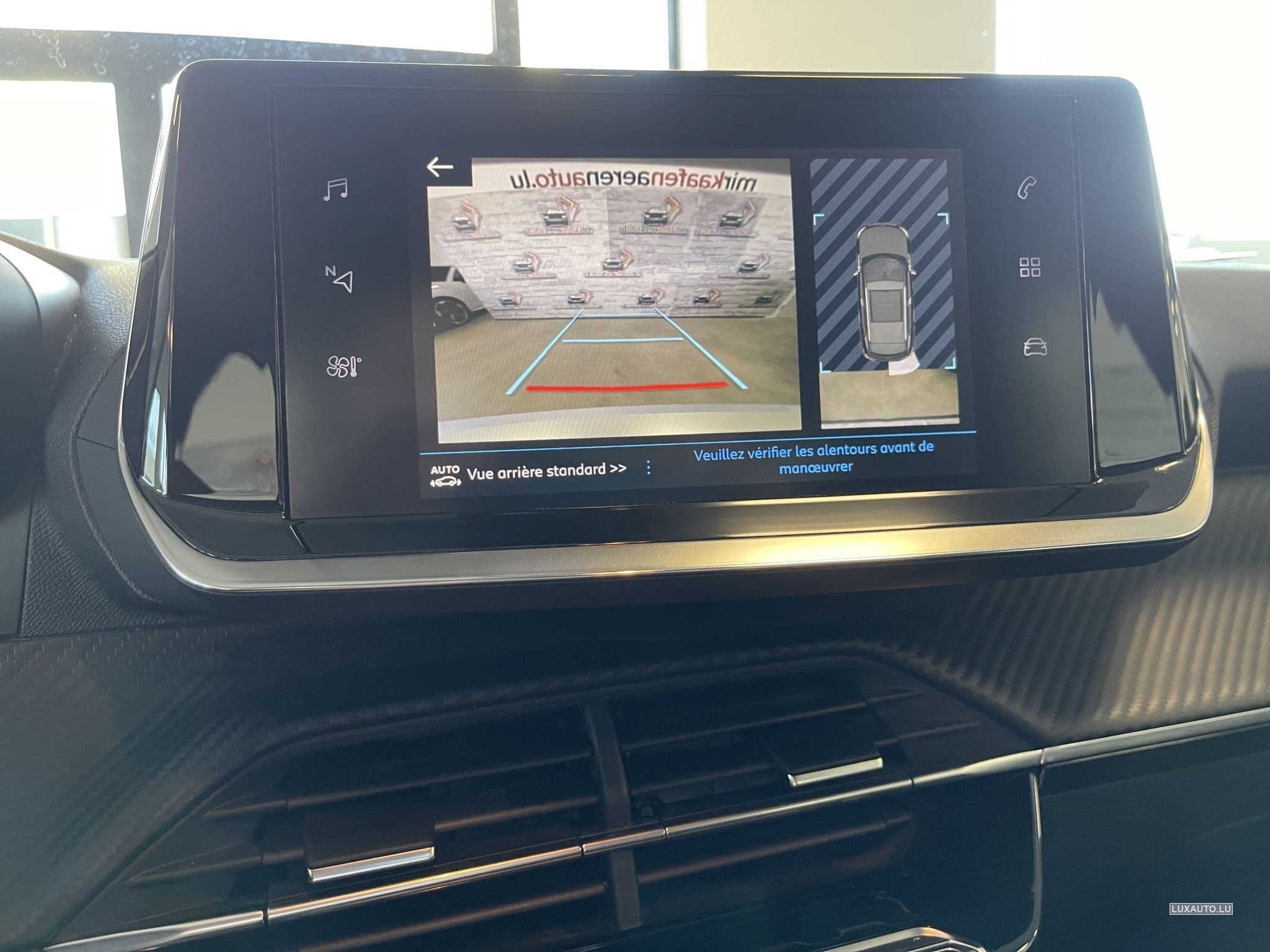 Peugeot 2008 (2021) - Photo 13