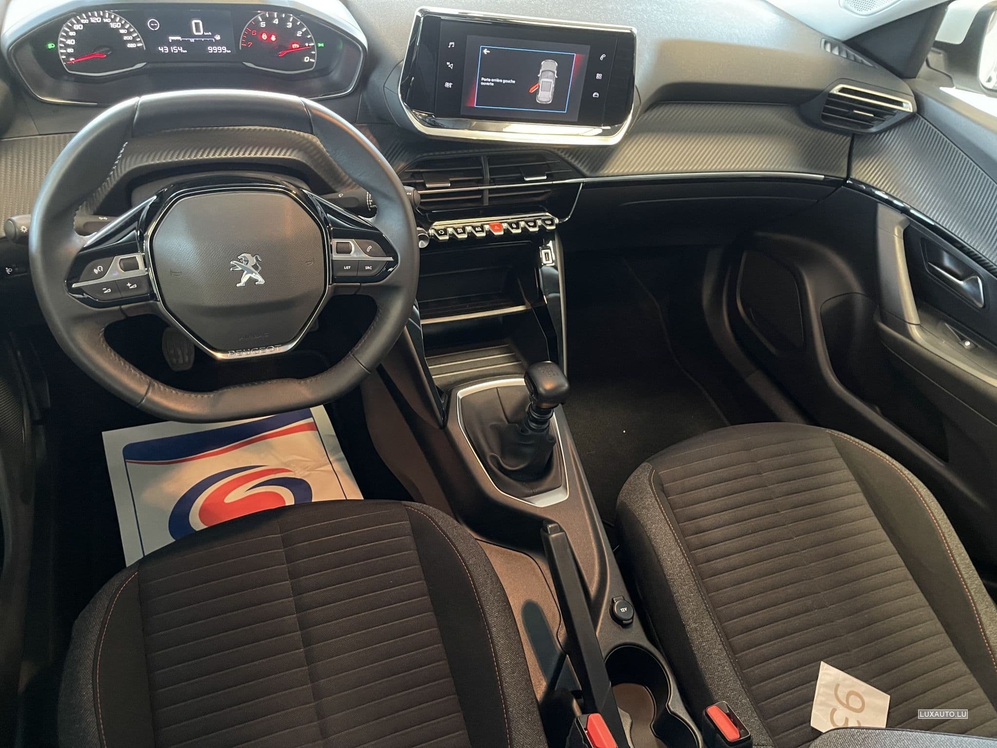 Peugeot 2008 (2021) - Photo 7