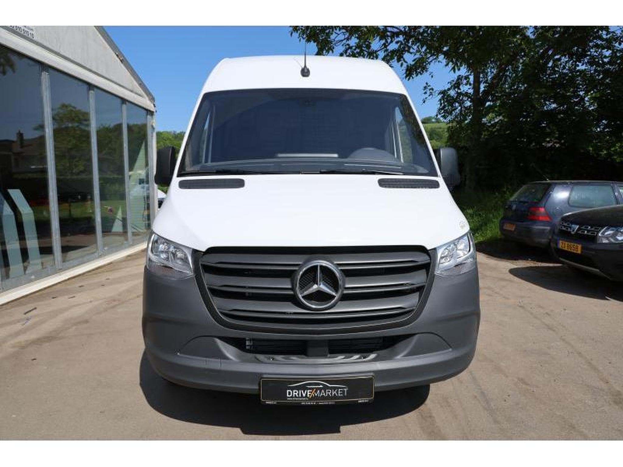 Mercedes Sprinter 315 Kasten L2 FWD (2023) - Foto 12