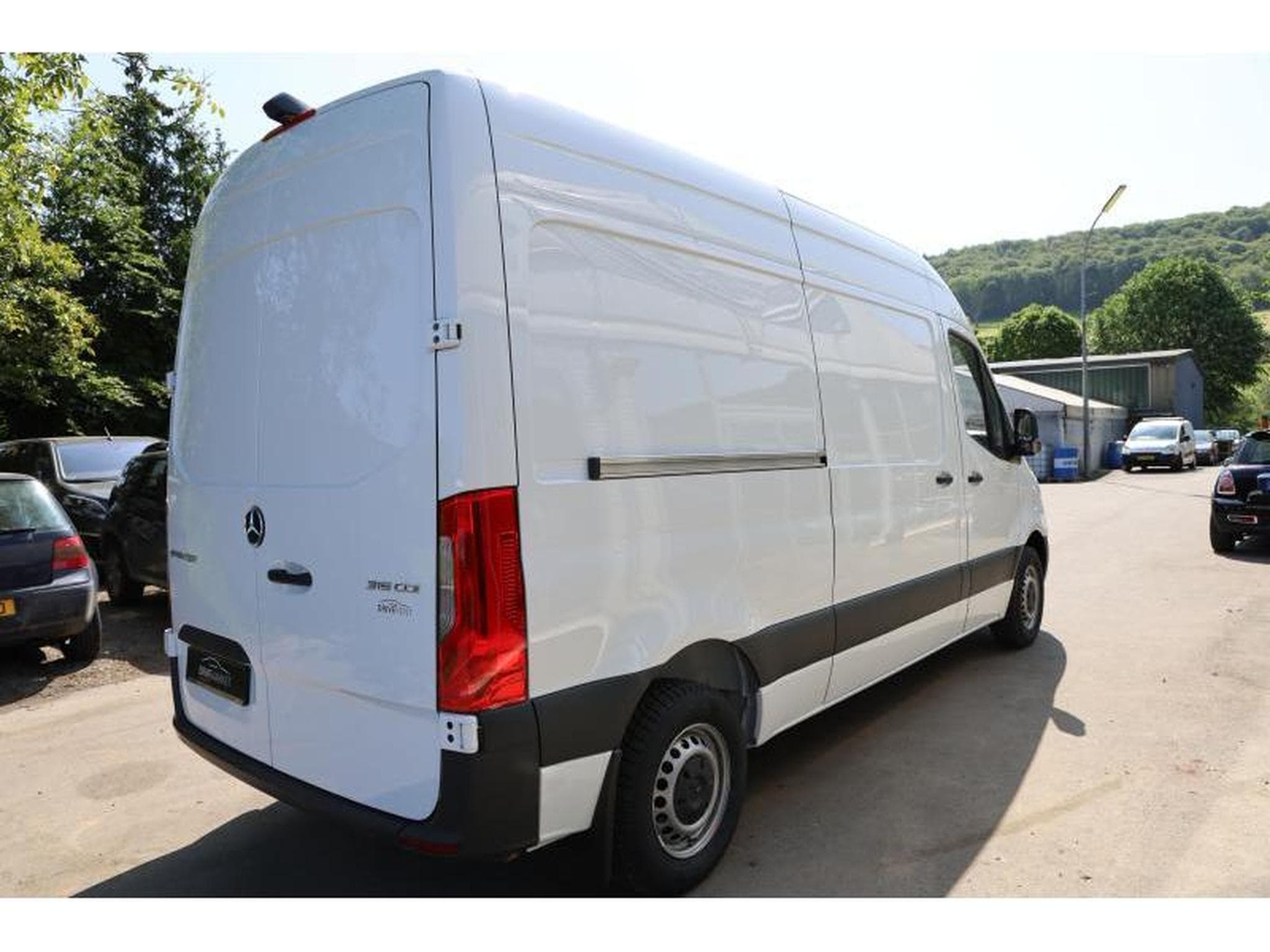 Mercedes Sprinter 315 Kasten L2 FWD (2023) - Foto 15