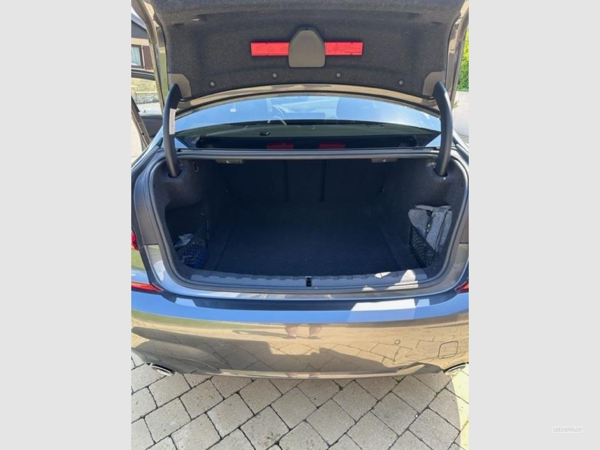 BMW 320 M-Sport (2021) - Photo 12