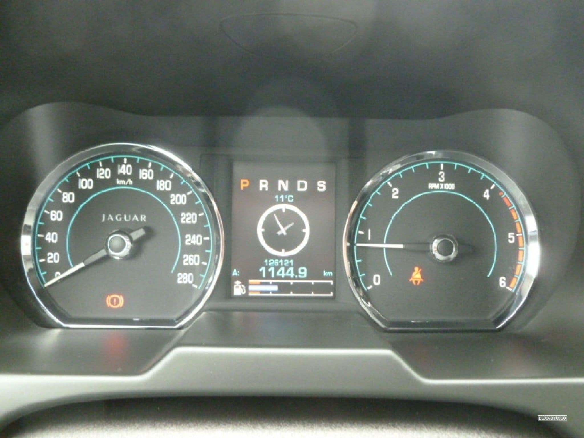 Jaguar XF 2.2 D (2012) - Photo 12