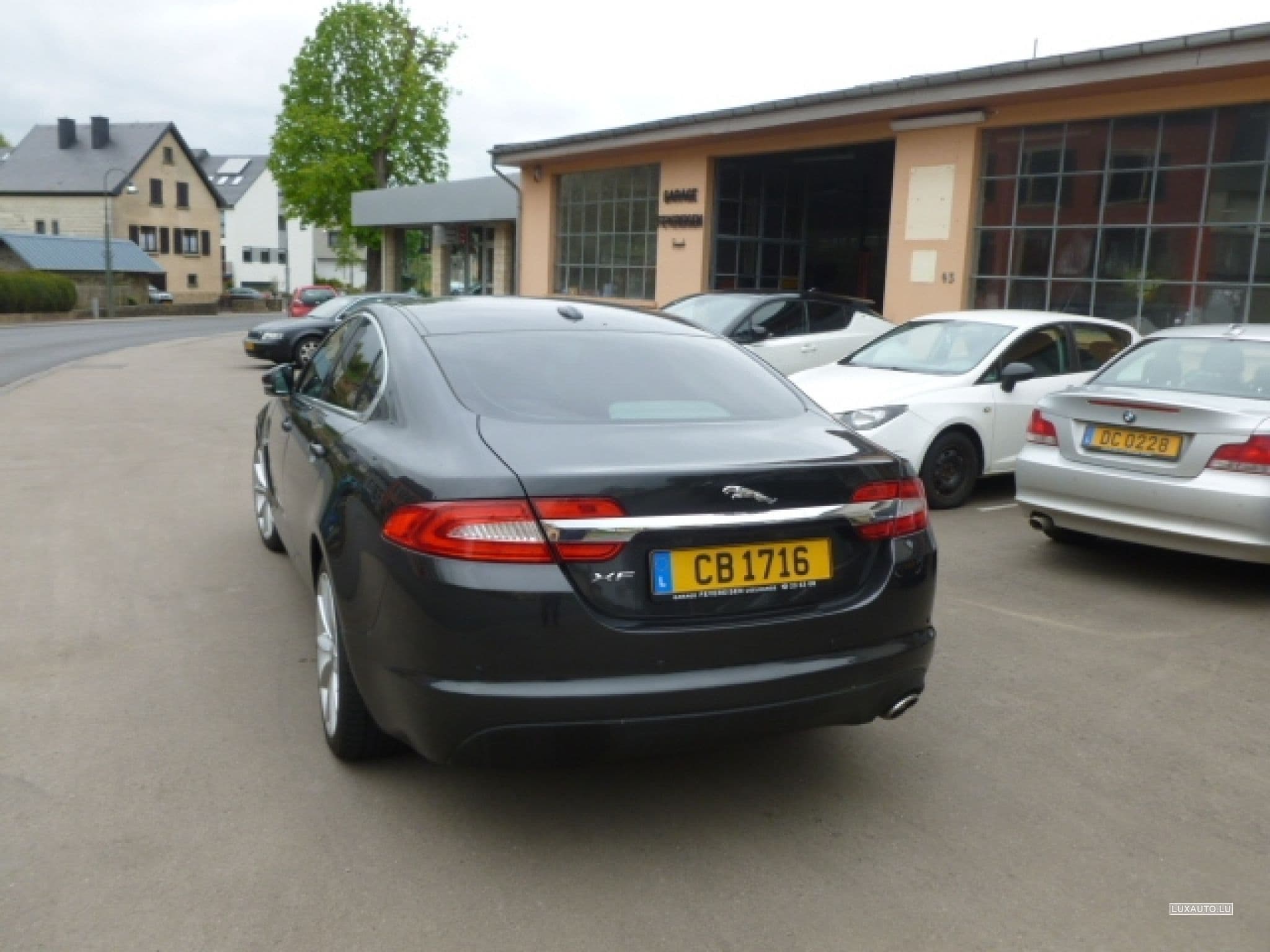 Jaguar XF 2.2 D (2012) - Photo 2