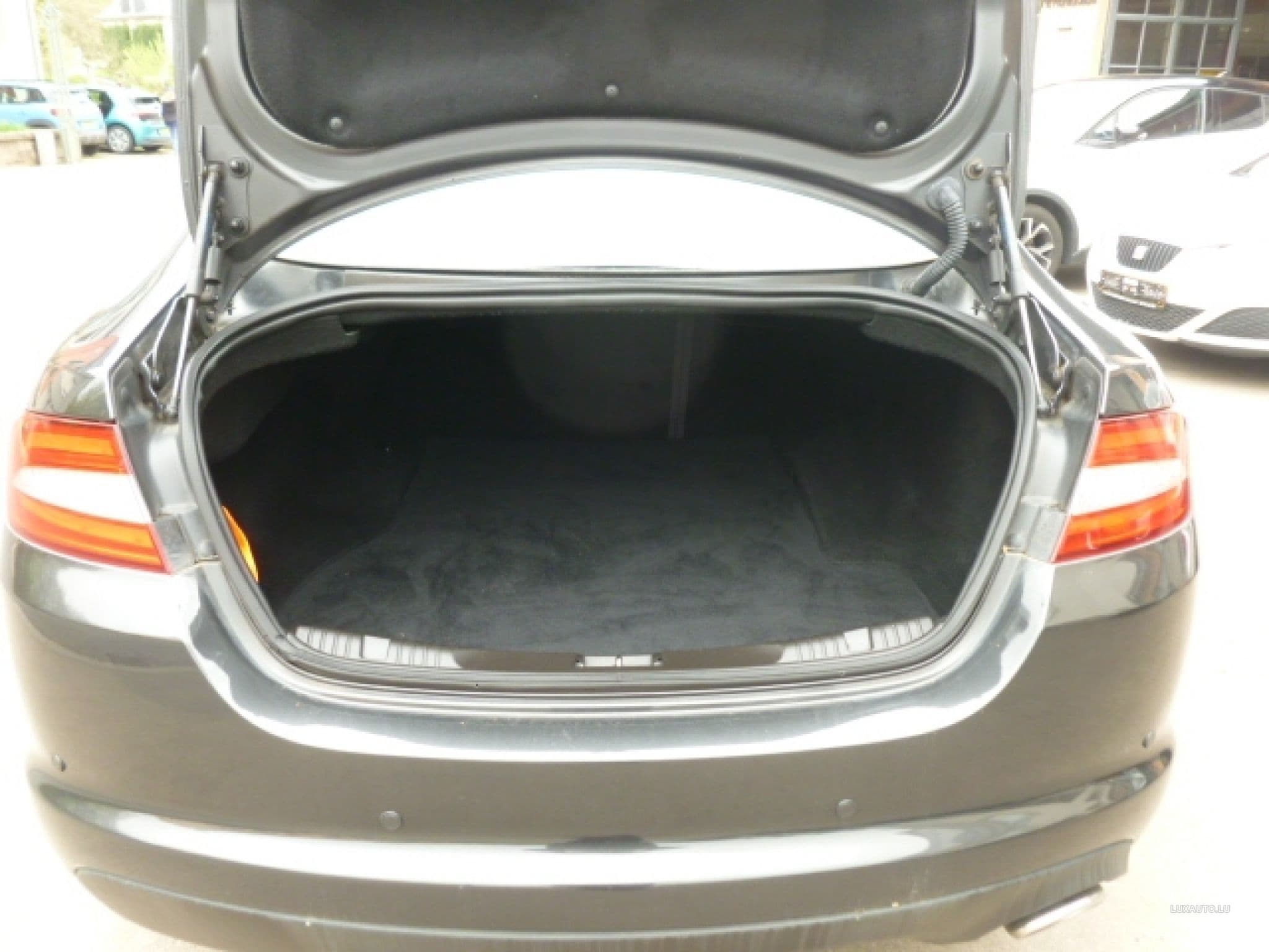 Jaguar XF 2.2 D (2012) - Photo 4