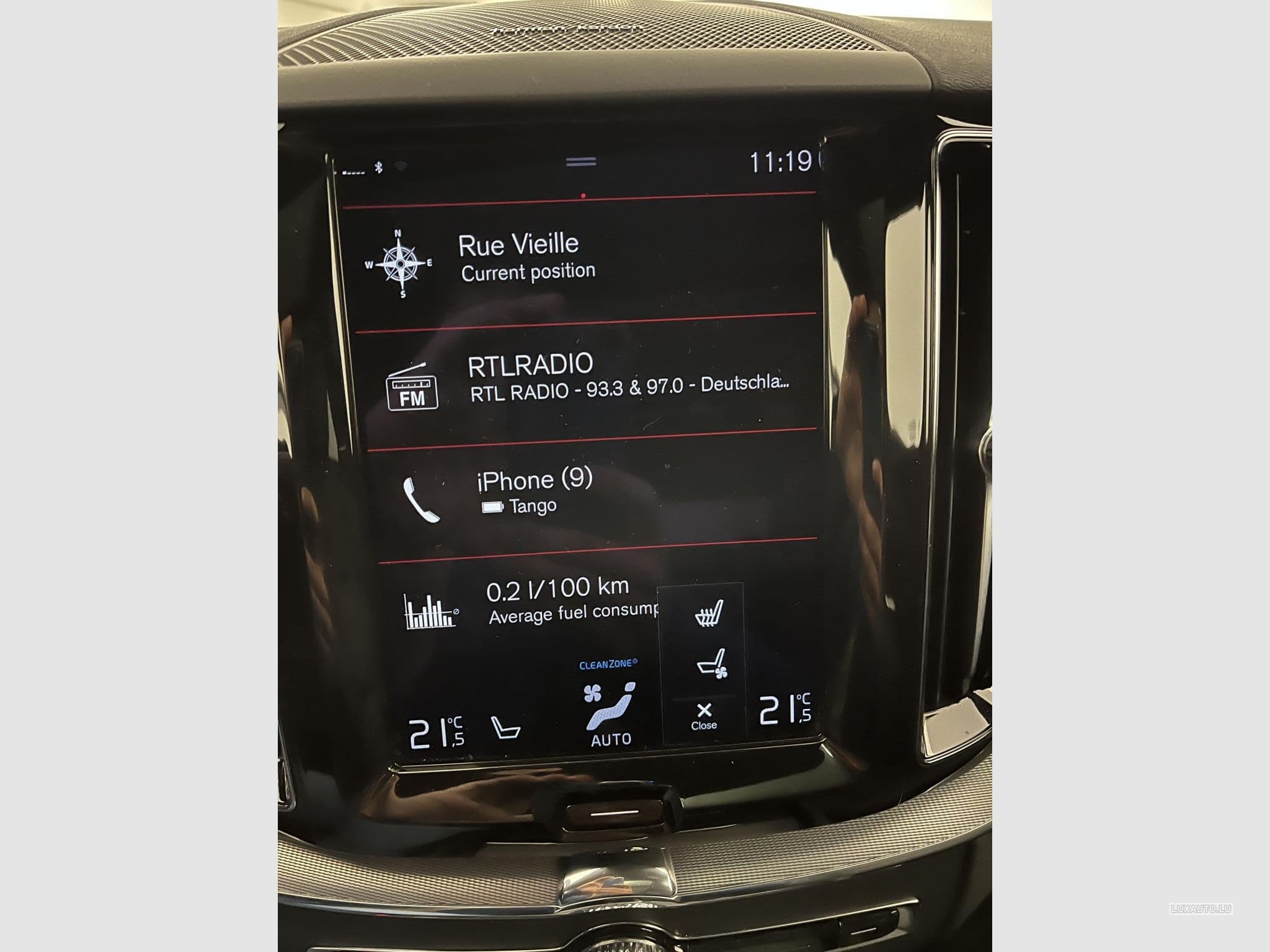 Volvo XC60 R Design (2021) - Photo 11
