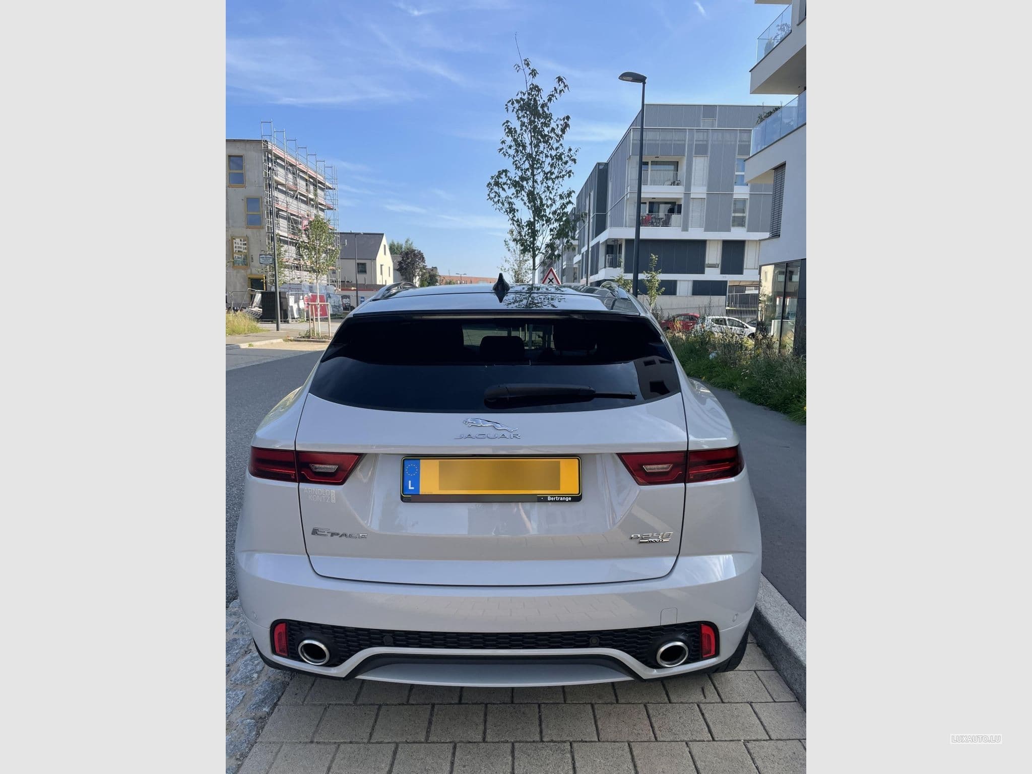 Jaguar E-Pace E-Pace D240 AWD R-Dynamic HSE (2019) - Foto 2