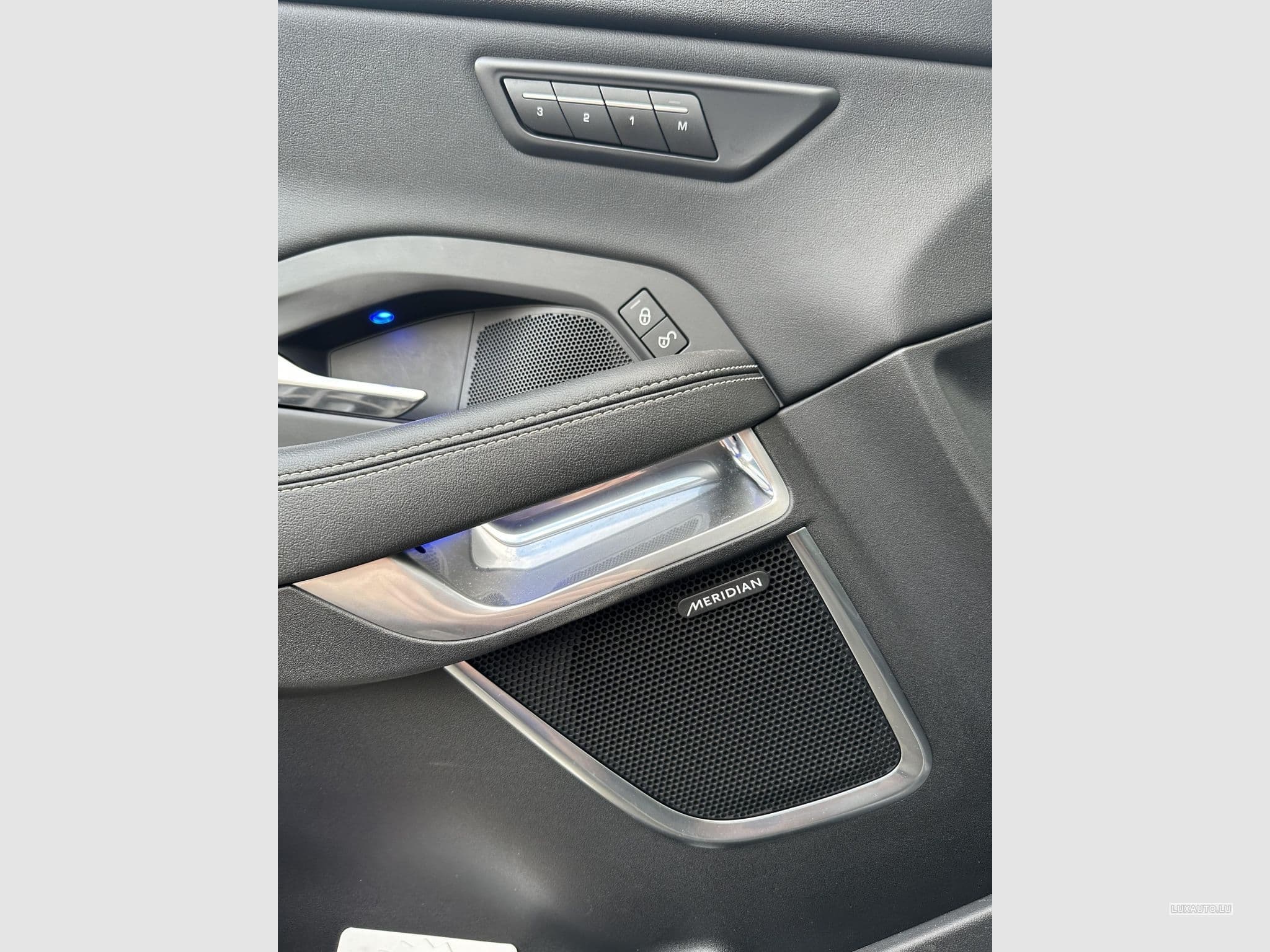 Jaguar E-Pace E-Pace D240 AWD R-Dynamic HSE (2019) - Foto 6