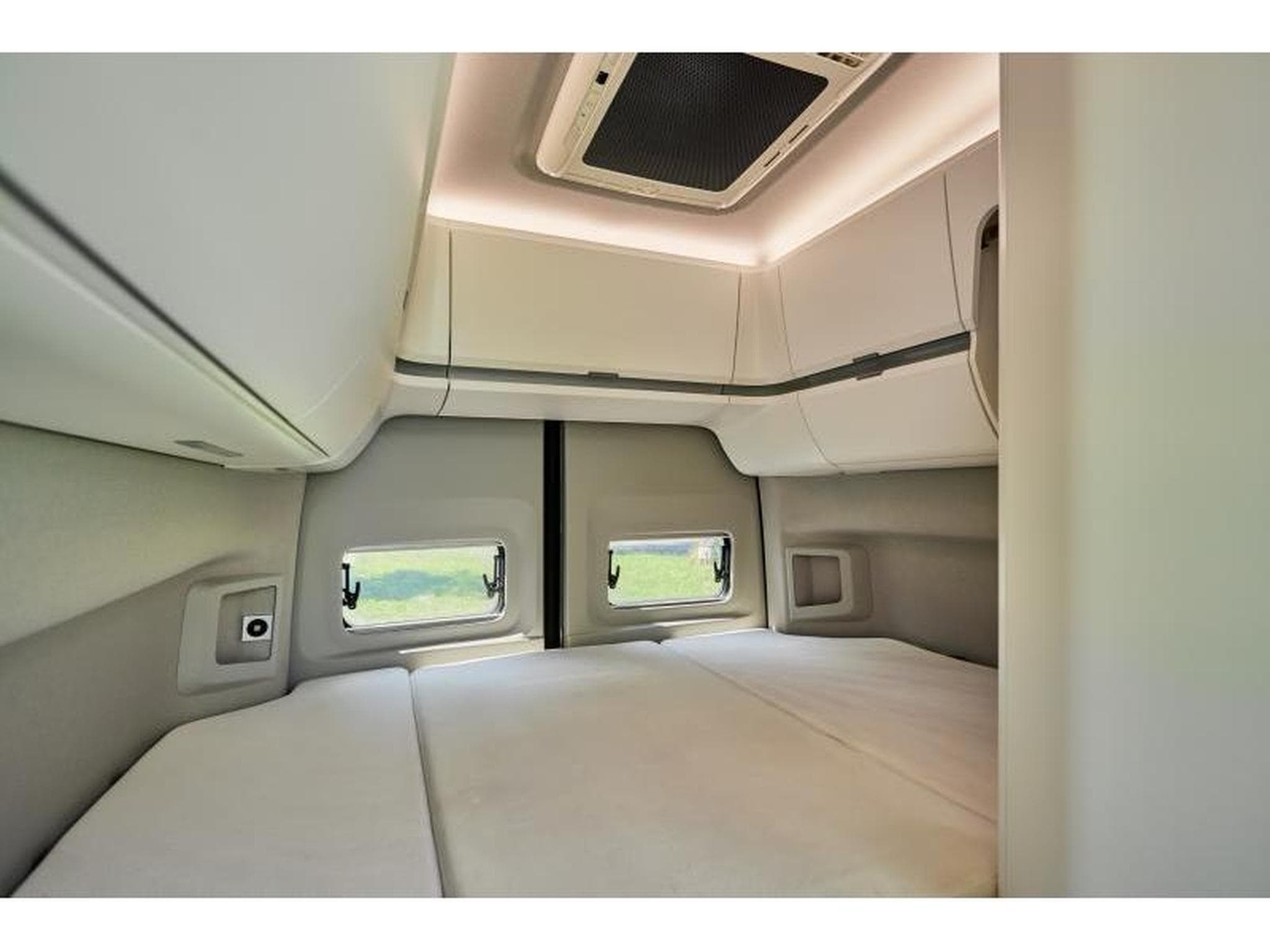VW Grand California GRAND CALIFORNIA GC600 STANDKL (2023) - Photo 33