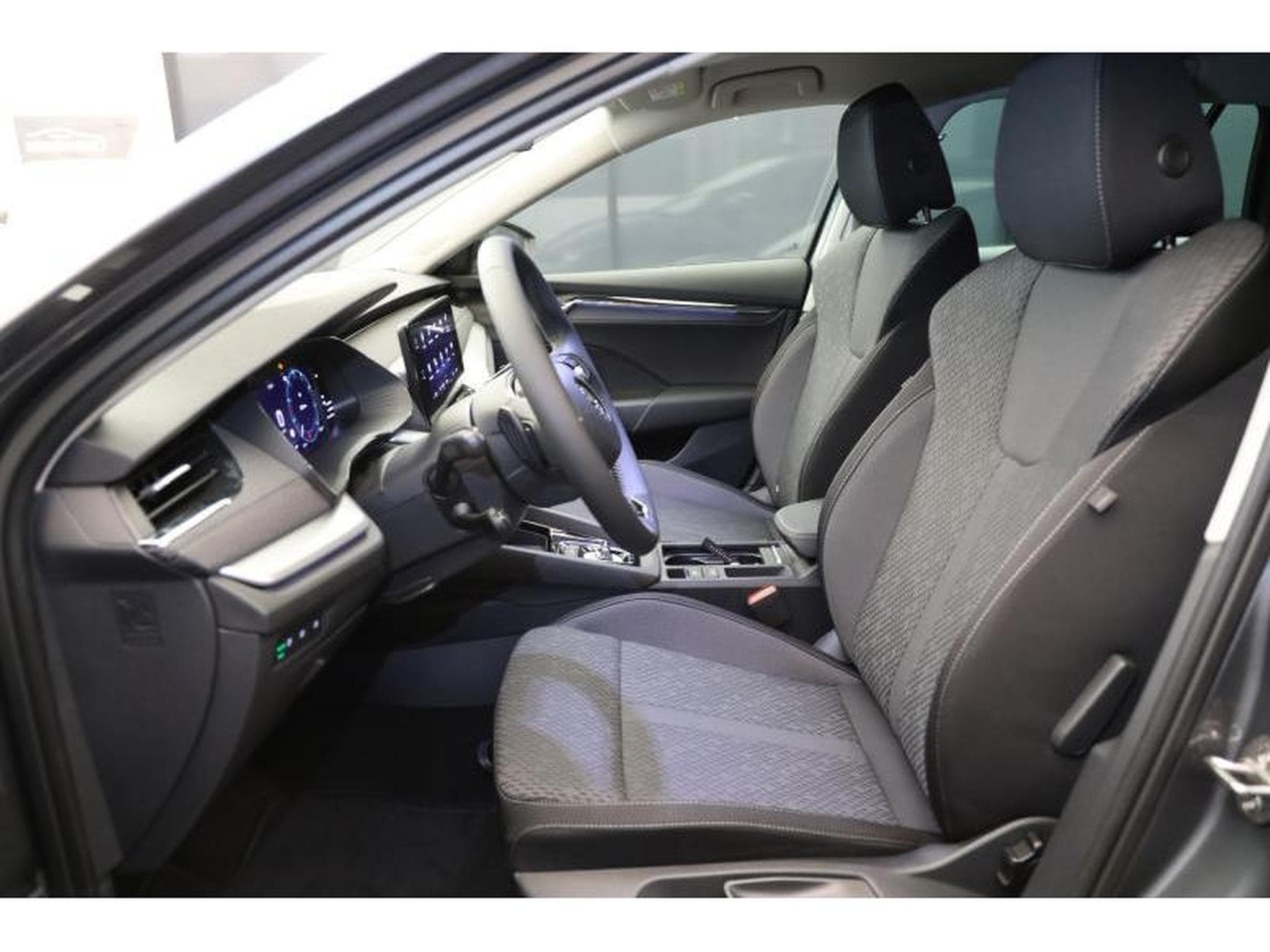 Skoda Octavia Style (2023) - Photo 11