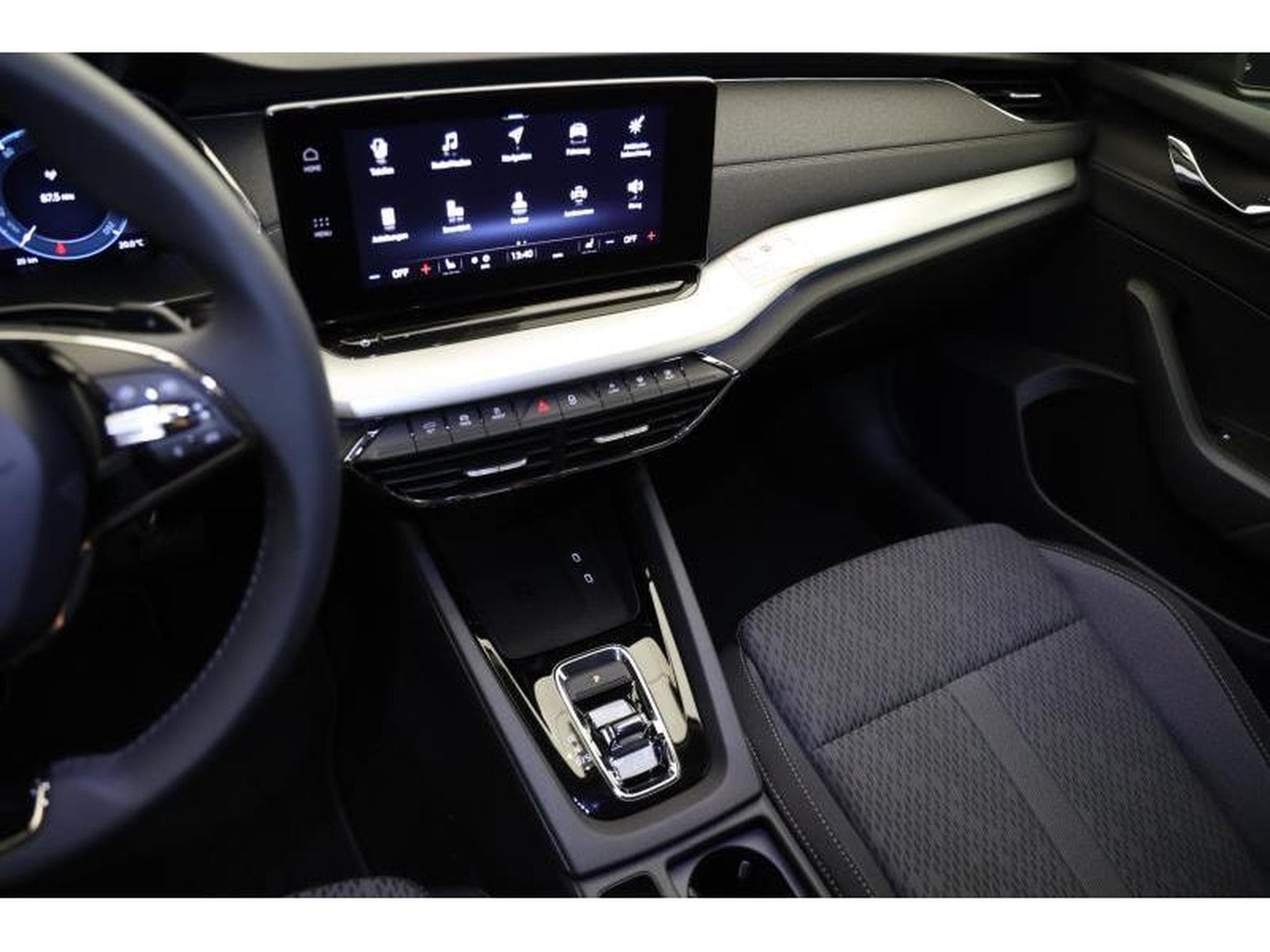 Skoda Octavia Style (2023) - Photo 8