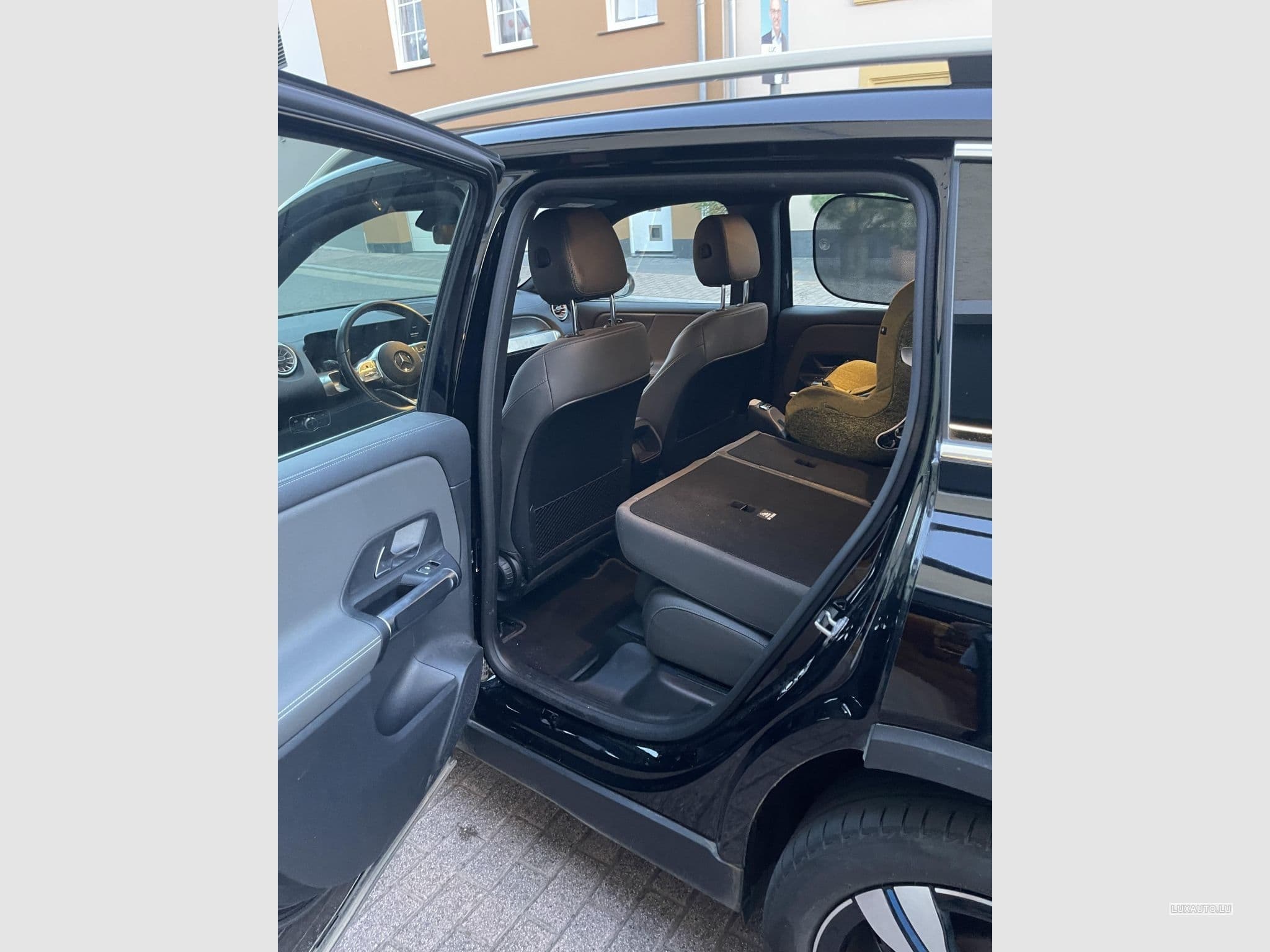 Mercedes EQB 300 4Matic (2021) - Photo 8