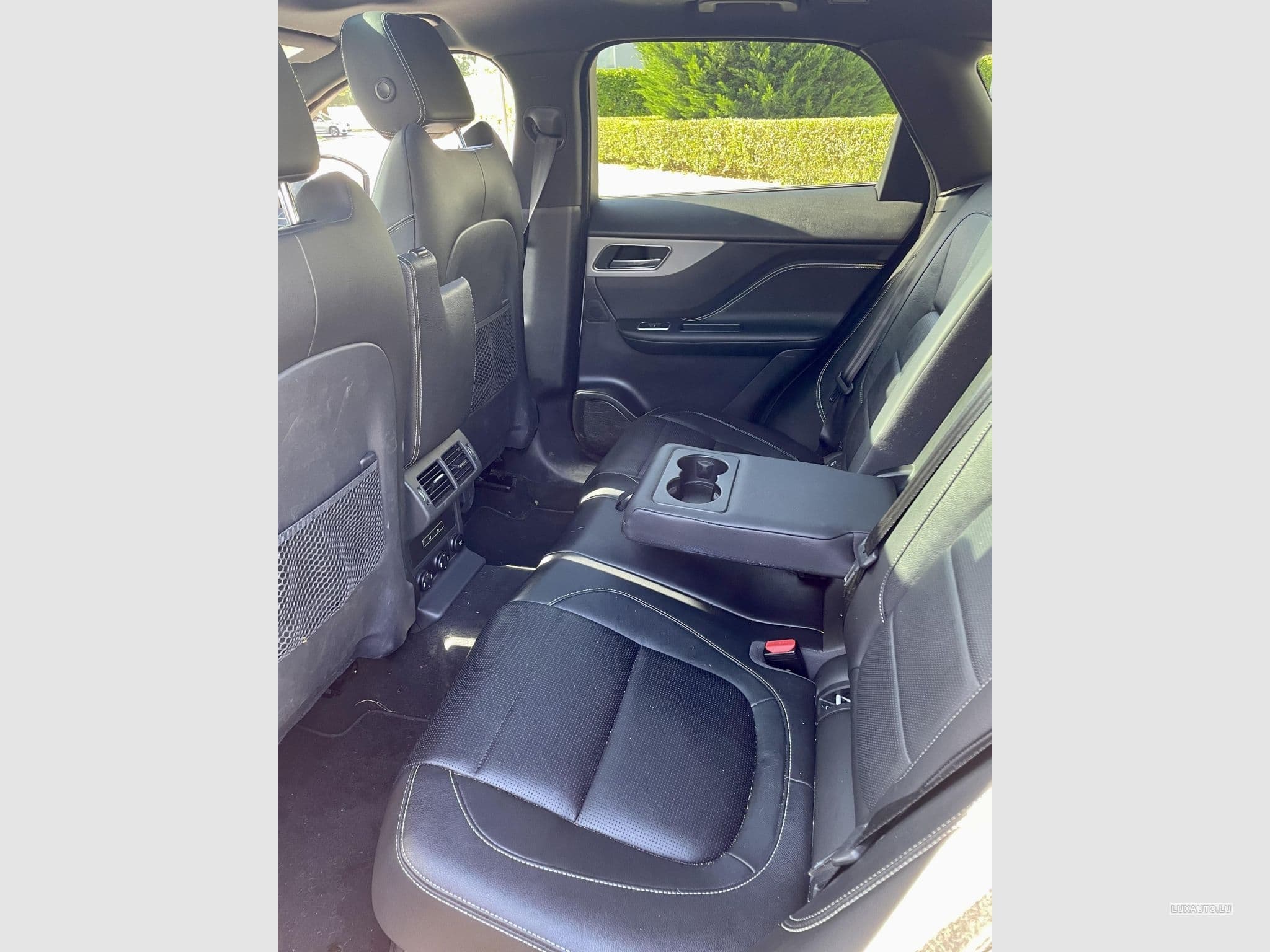 Jaguar F-Pace 180ch 20d Aut. AWD Chequered Flag (2021) - Photo 9