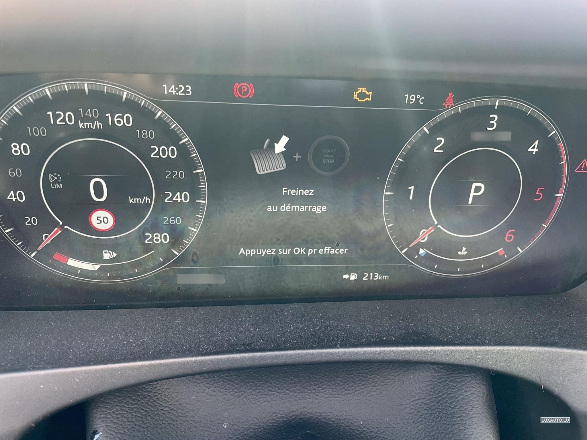 Jaguar F-Pace 180ch 20d Aut. AWD Chequered Flag (2021) - Photo 3