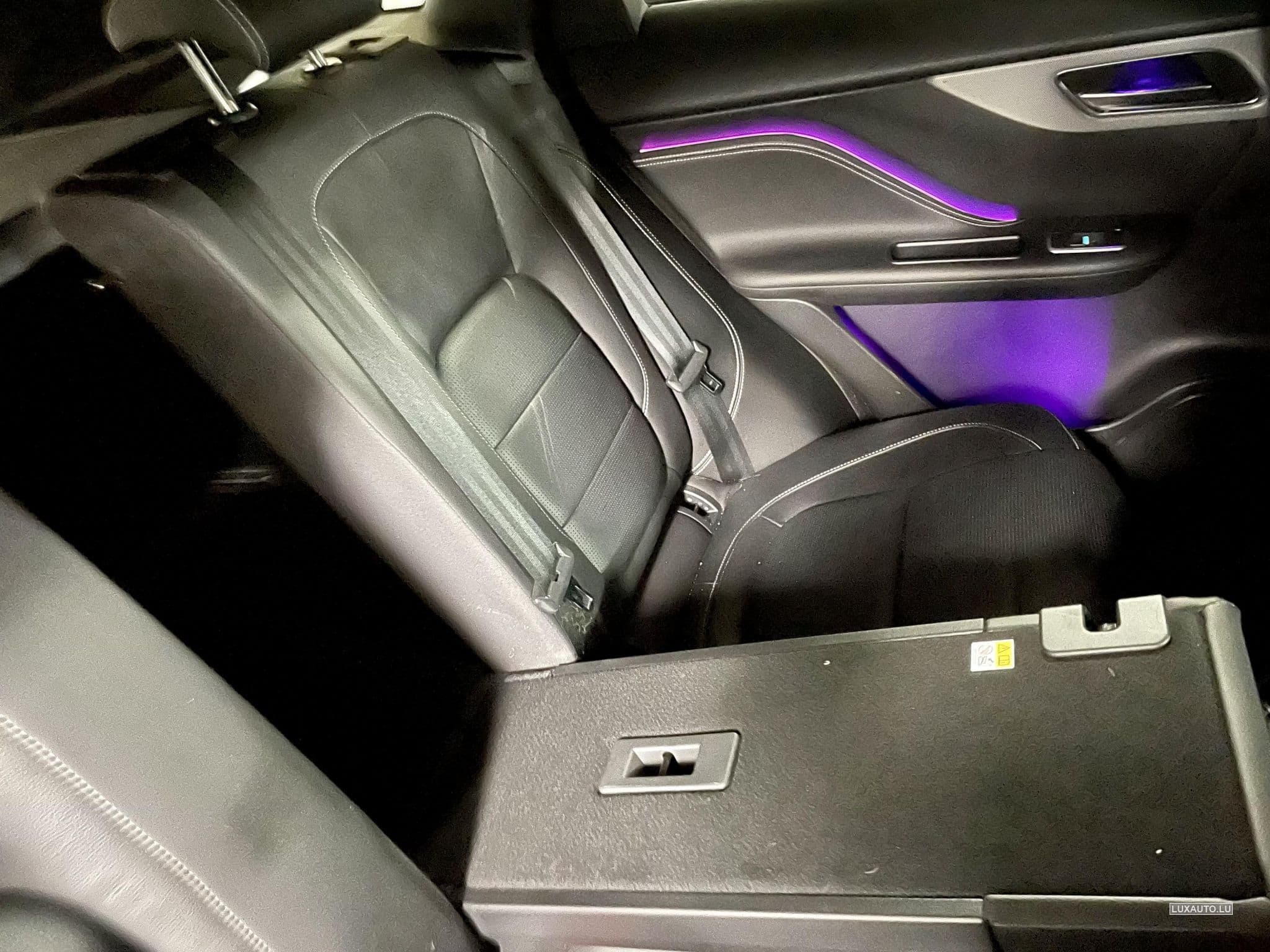 Jaguar F-Pace 180ch 20d Aut. AWD Chequered Flag (2021) - Photo 6