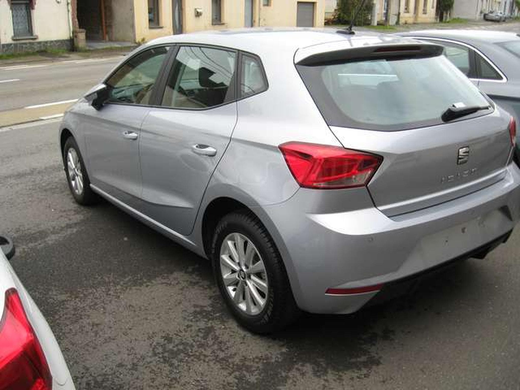 SEAT Ibiza 1.0 TSI Style DSG boîte auto (2020) - Photo 4