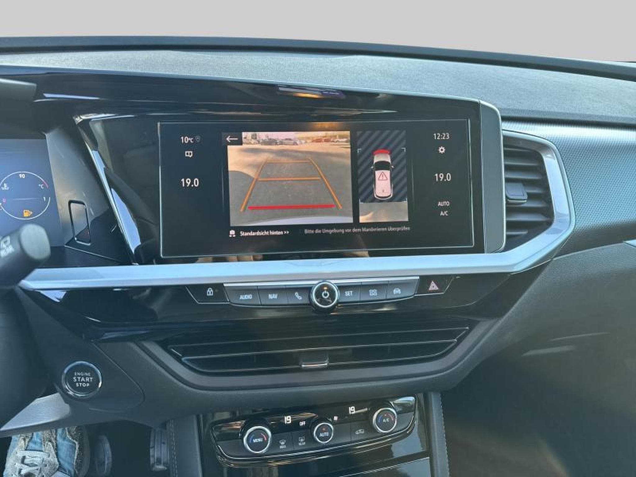 Opel Grandland Business Elegance (2023) - Photo 18