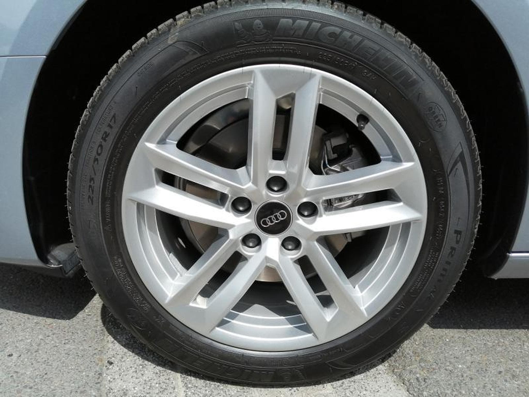 Audi A4 Limousine 35 TDI s-tronic (2023) - Photo 7