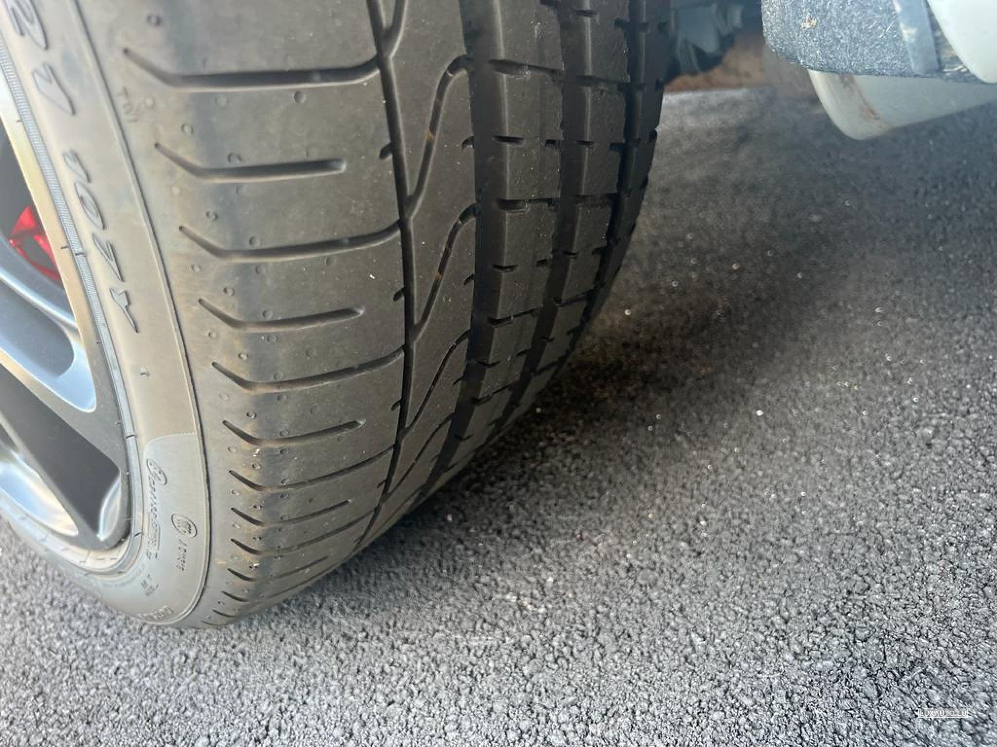 Jeep Cherokee SRT (2015) - Photo 9