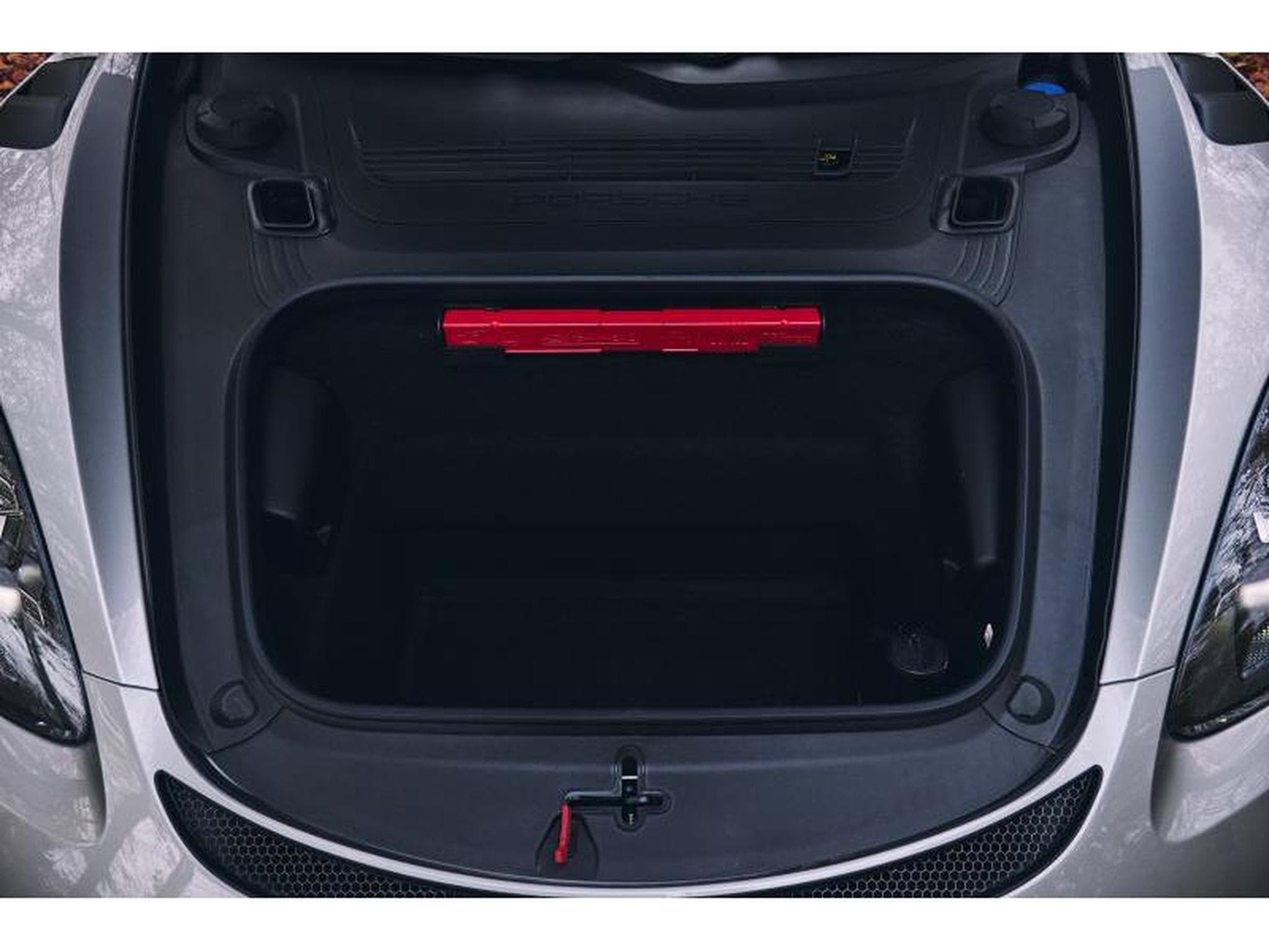 Porsche Cayman GT4 RS Weissach (2023) - Photo 38