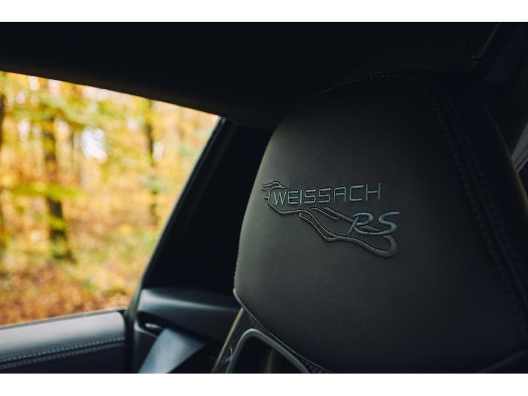 Porsche Cayman GT4 RS Weissach (2023) - Photo 4