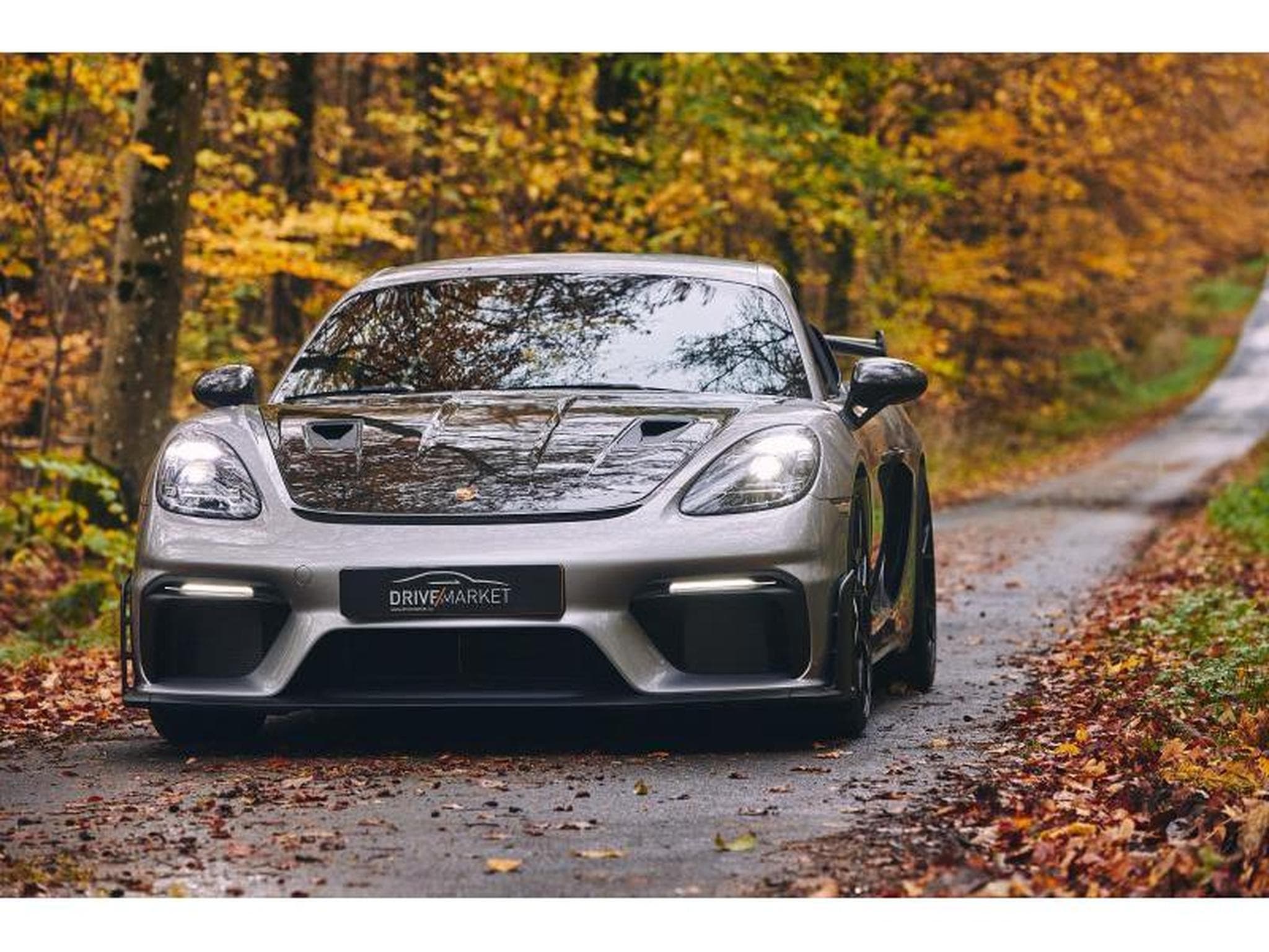 Porsche Cayman GT4 RS Weissach (2023) - Photo 43