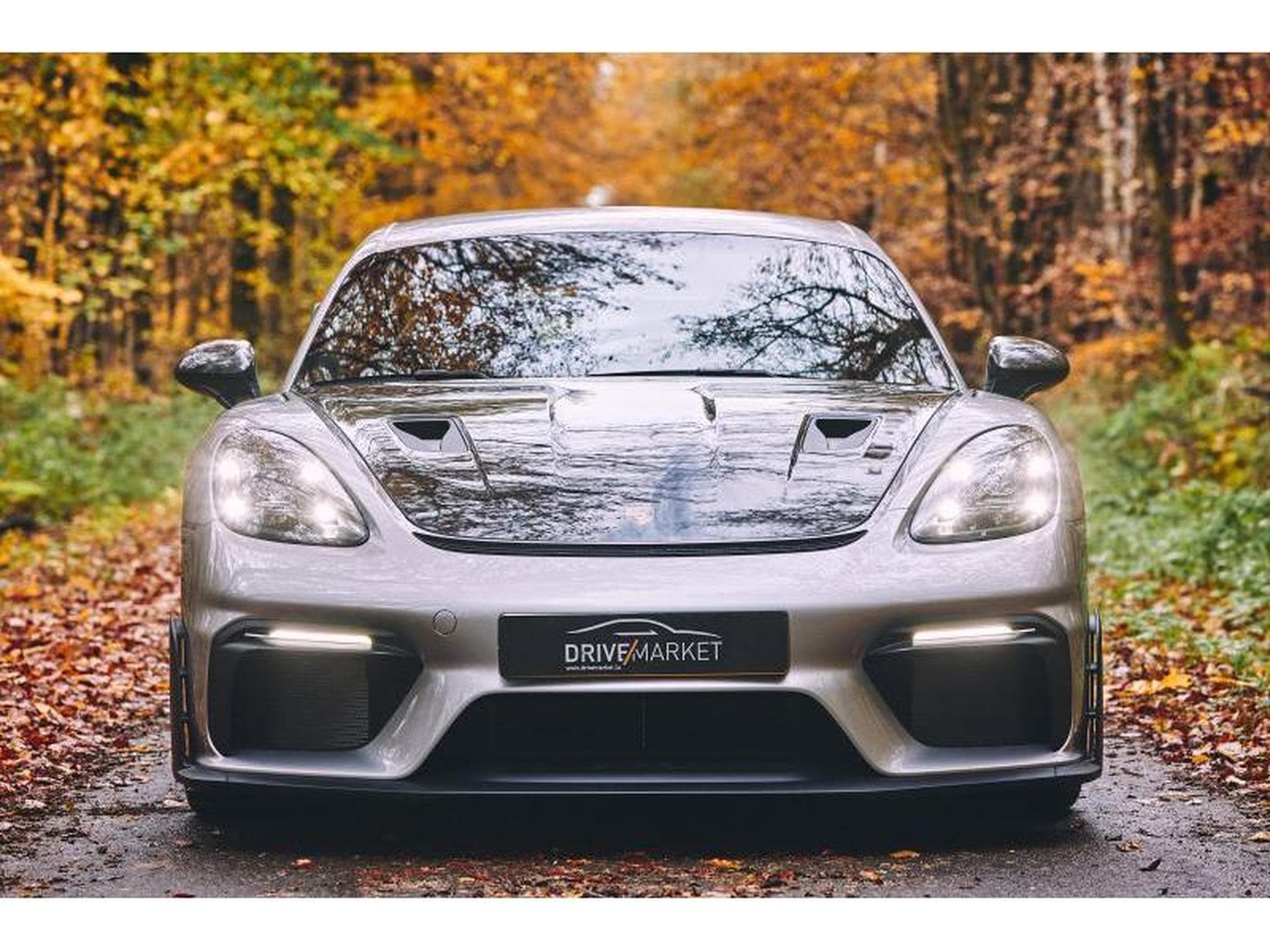 Porsche Cayman GT4 RS Weissach (2023) - Photo 9