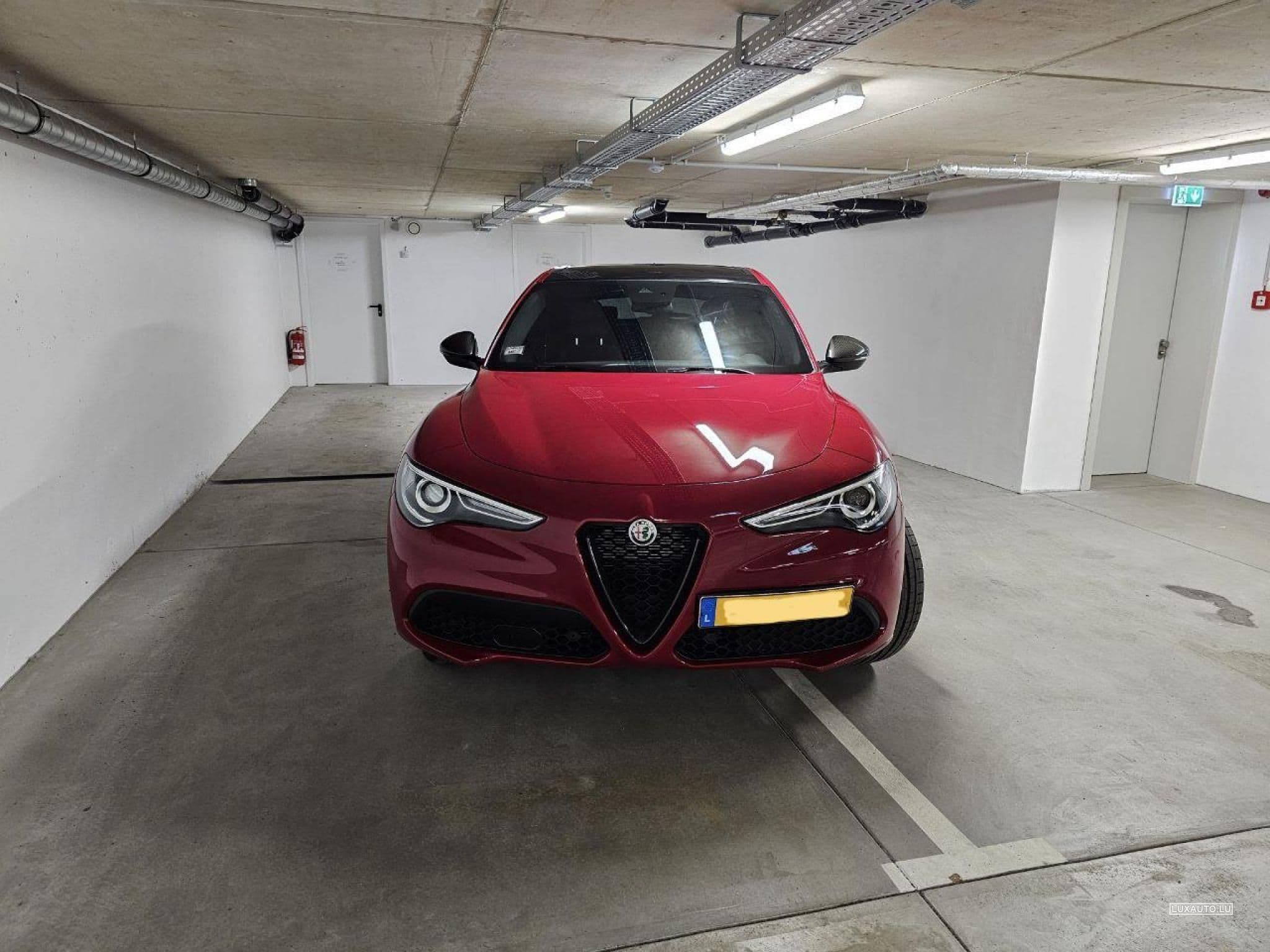 Alfa-Romeo Stelvio Estrema (2022) - Photo 3