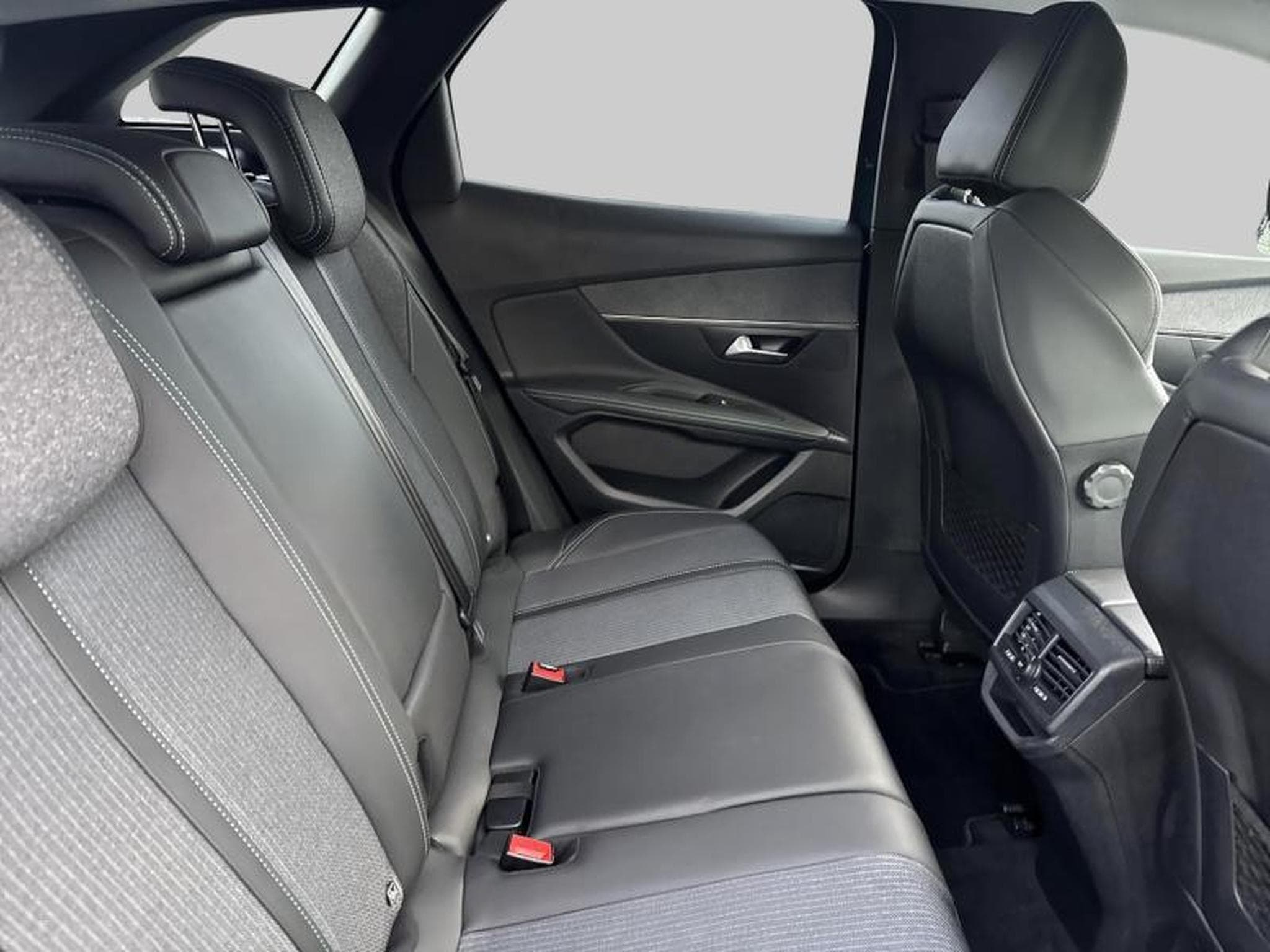 Peugeot 3008 Allure Pack (2022) - Photo 19