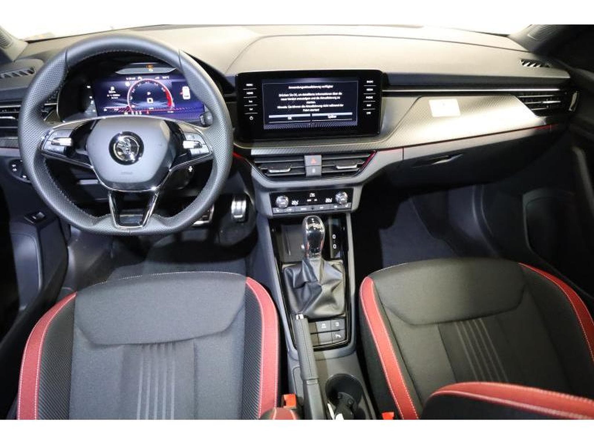 Skoda Kamiq Monte Carlo (2023) - Photo 2