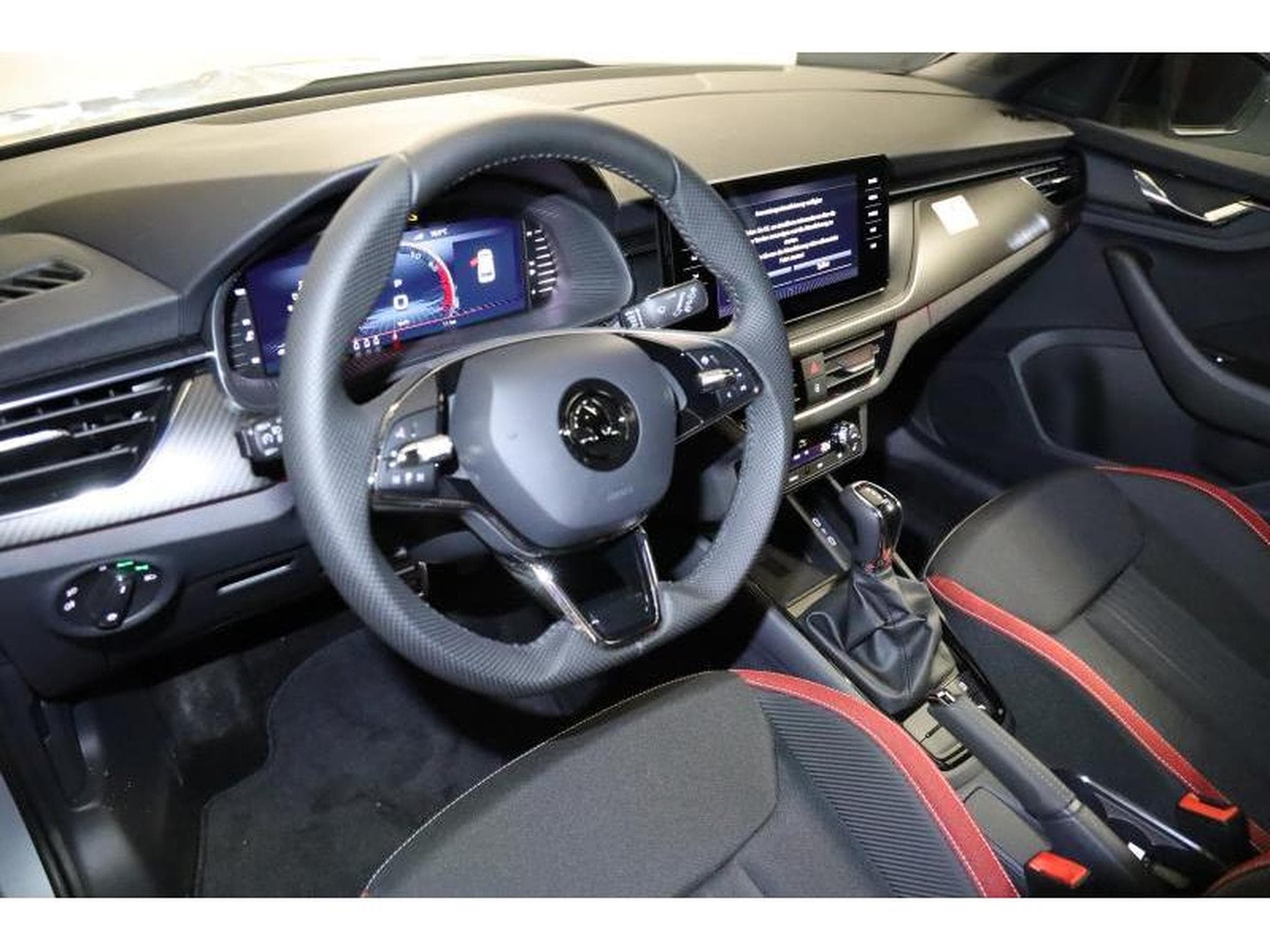 Skoda Kamiq Monte Carlo (2023) - Photo 9