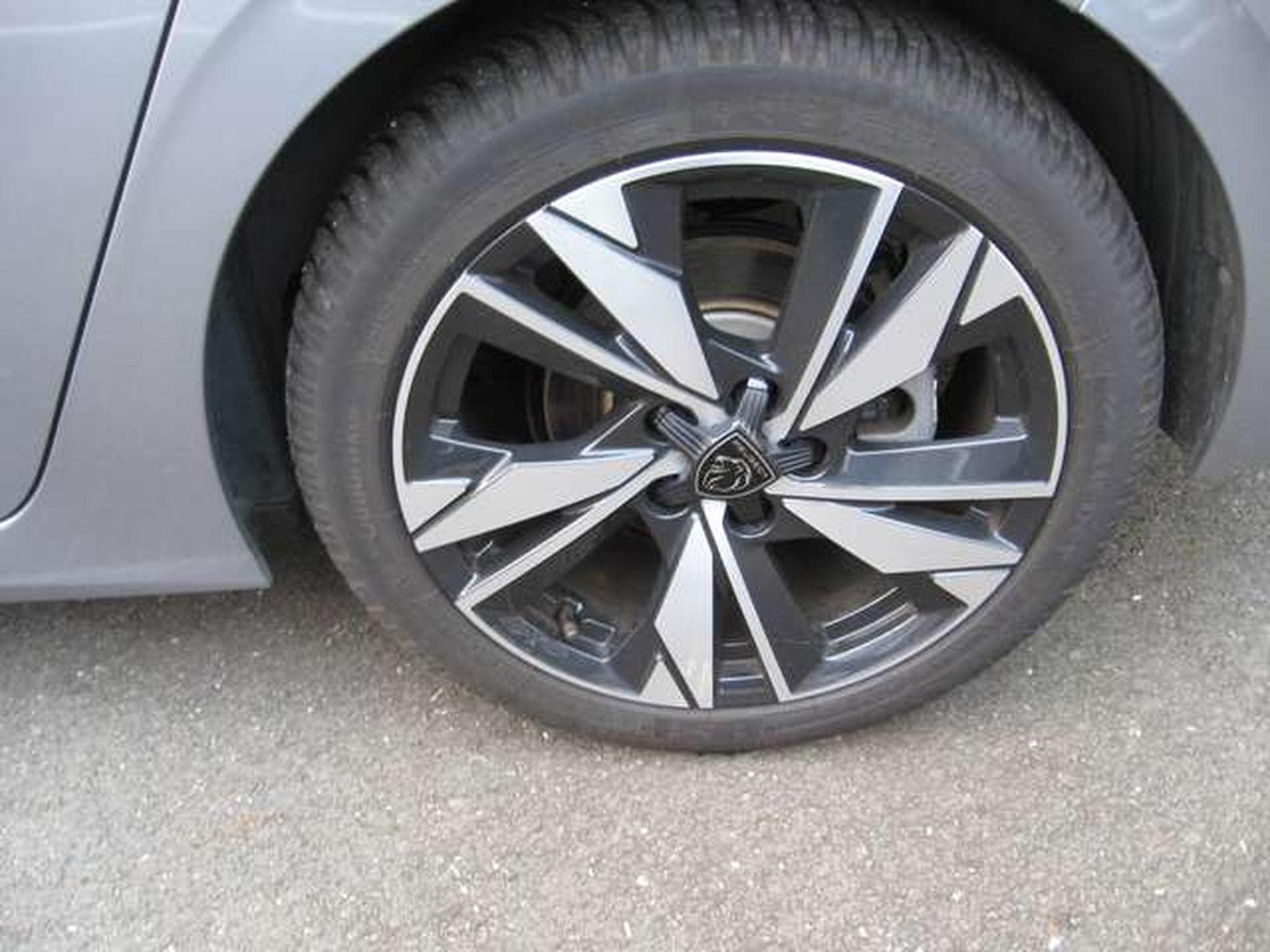 Peugeot 308 1.5 BlueHDi Allure Pack S (2022) - Foto 2