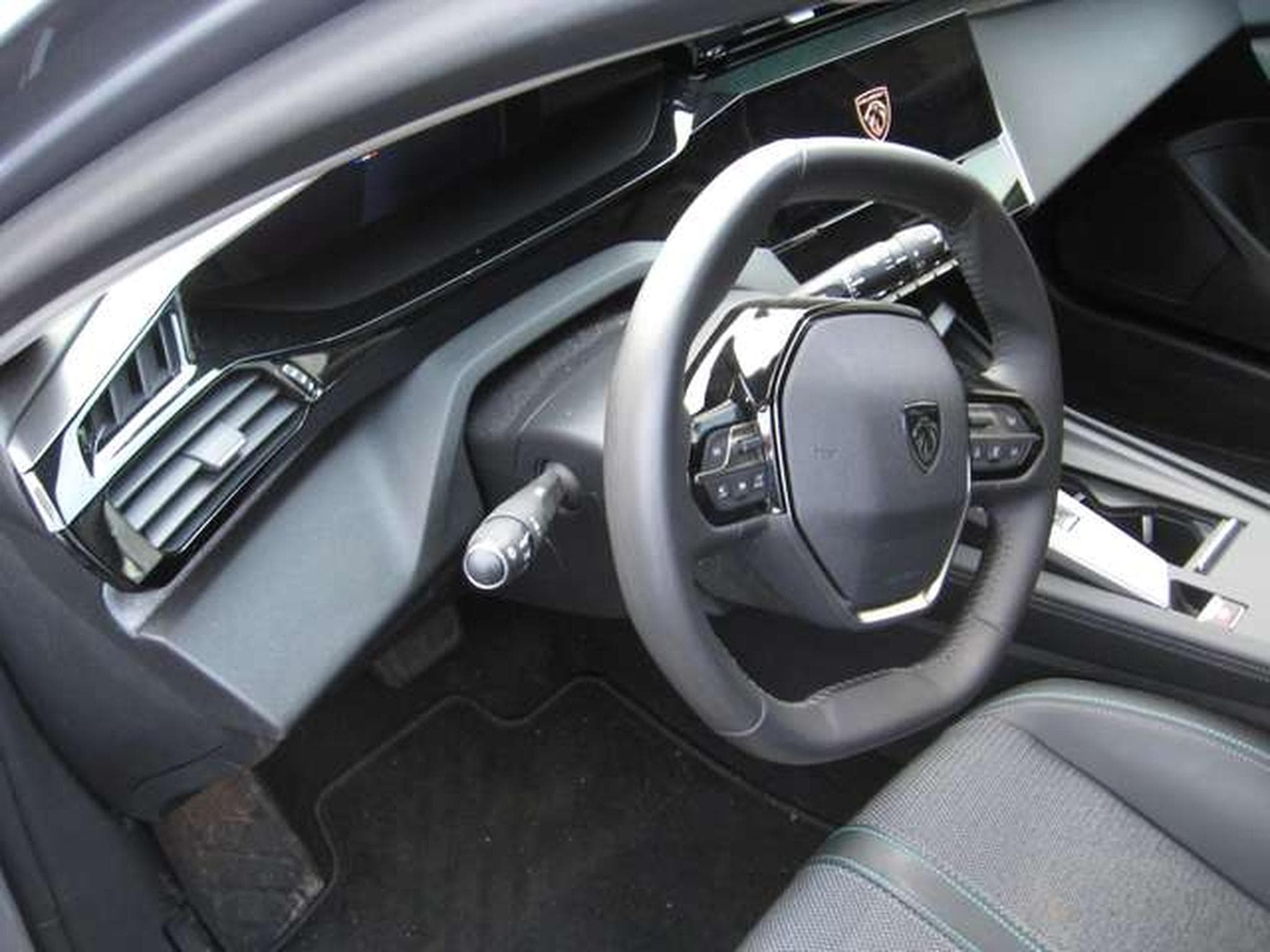 Peugeot 308 1.5 BlueHDi Allure Pack S (2022) - Foto 5